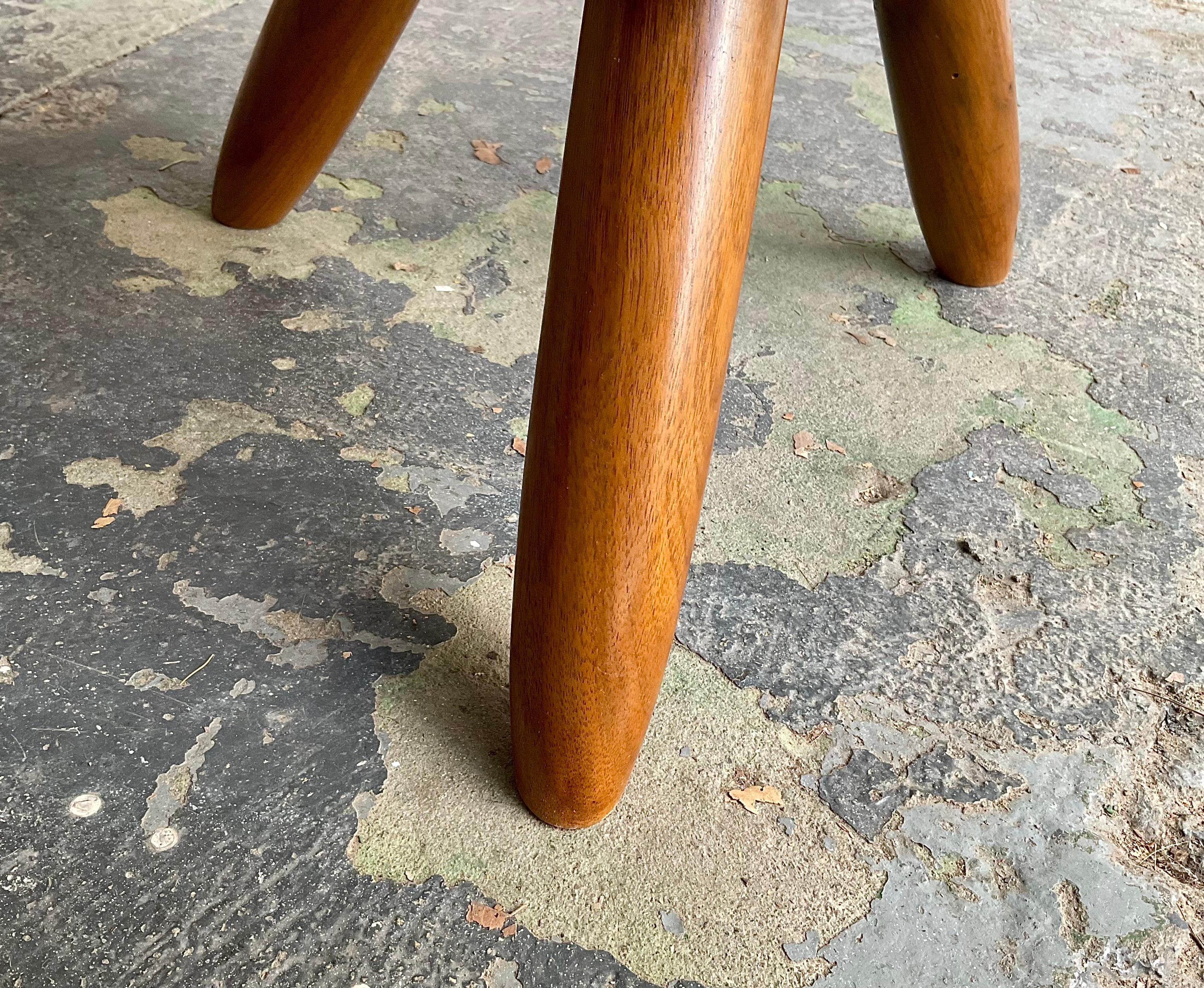 Paar Vintage Charlotte Perriand 'Berger' Niedrige Hocker, 1950er Jahre 4