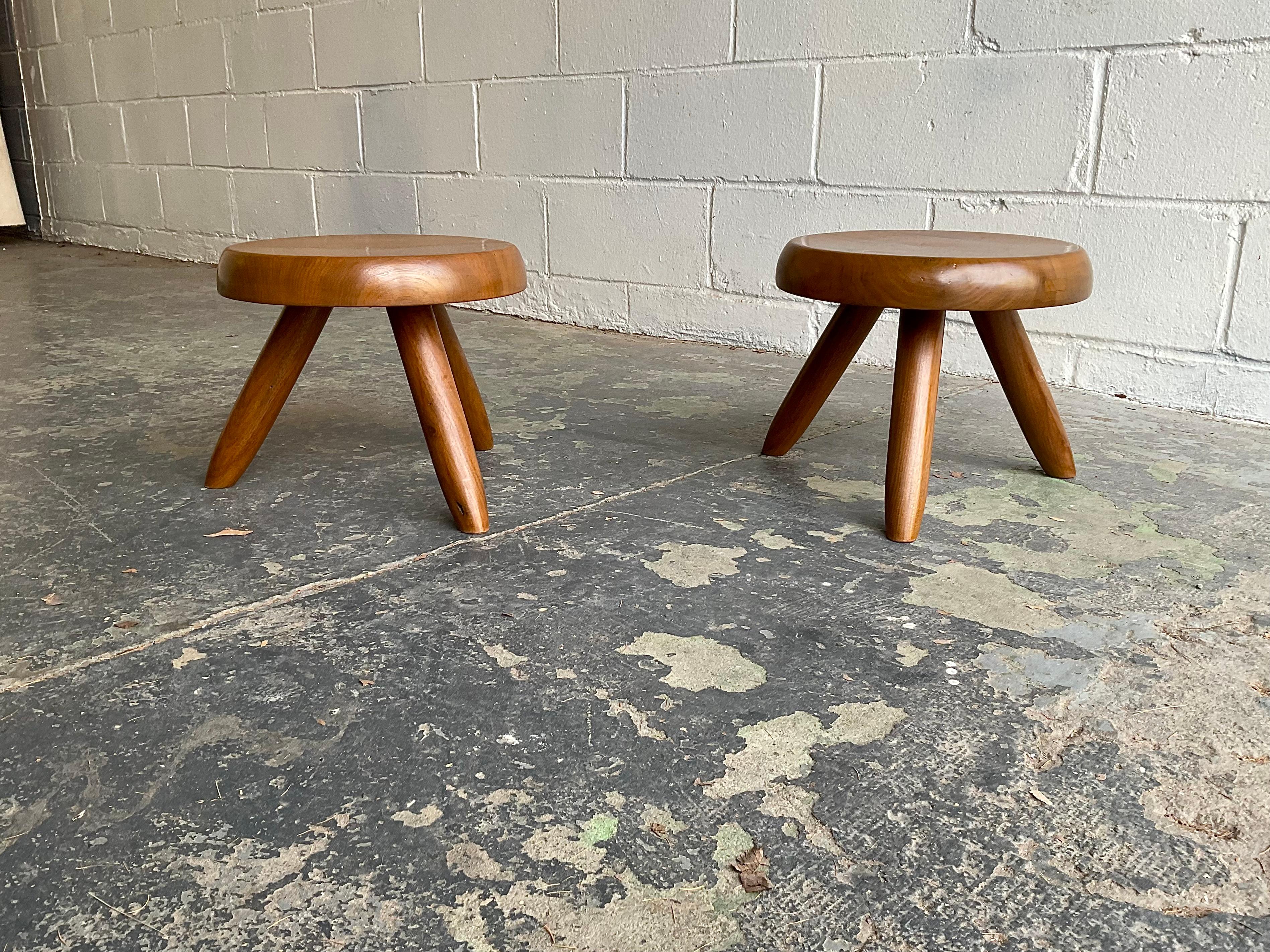 Paar Vintage Charlotte Perriand 'Berger' Niedrige Hocker, 1950er Jahre 6