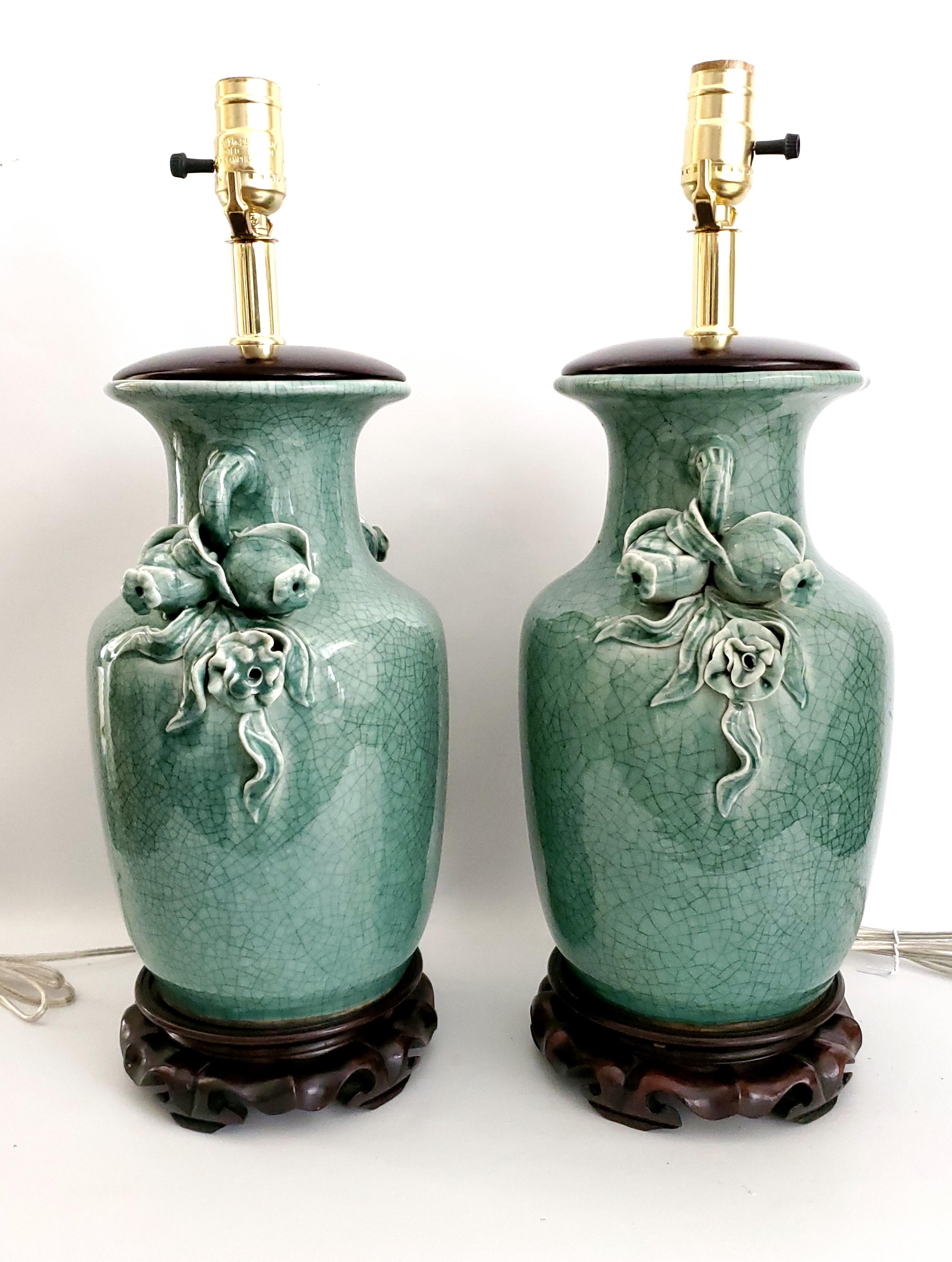 Pair Vintage Chinese Porcelain Green Crackled Table Lamps 3D Roses Pomegranates In Good Condition For Sale In Miami, FL