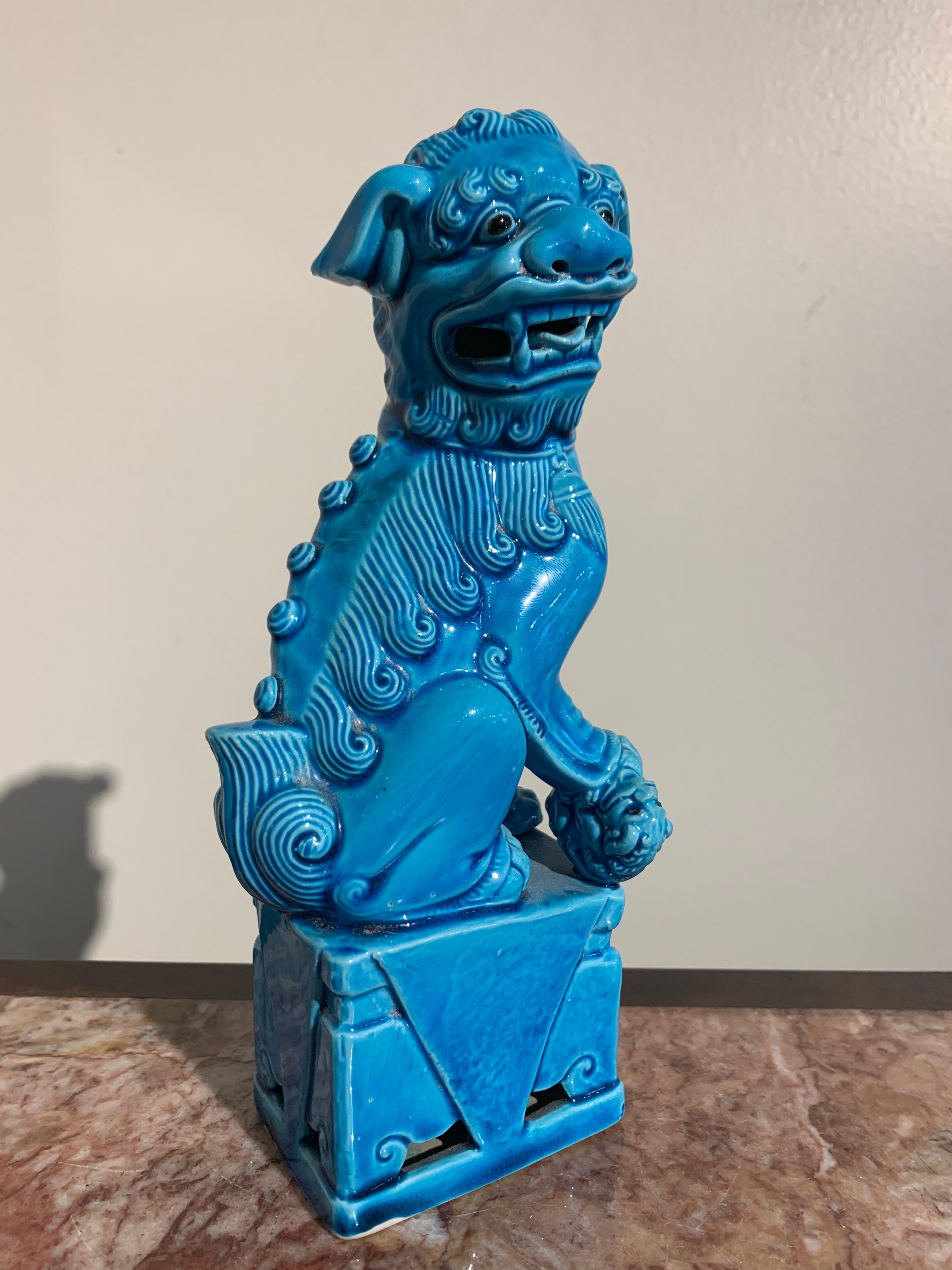 Pair of Vintage Chinese Turquoise Glazed Foo Dogs, 1970s, Hong Kong 2