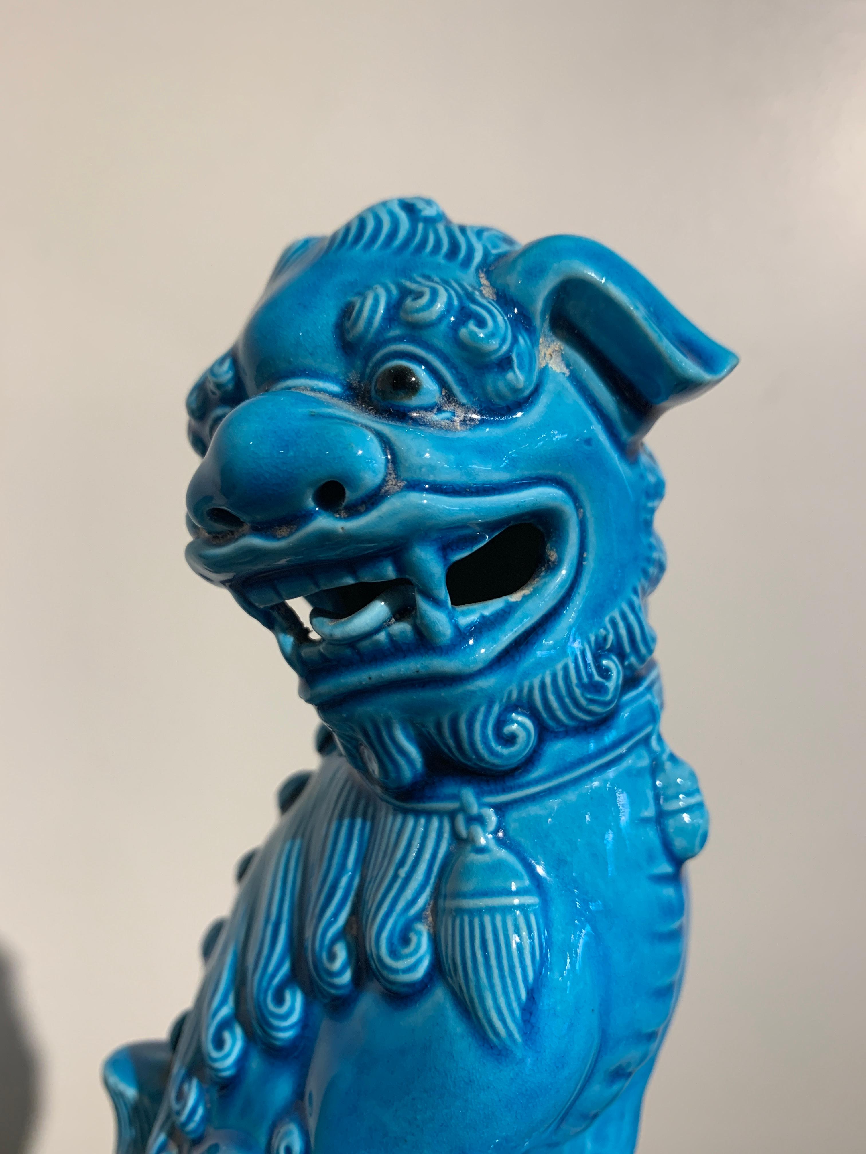 Pair of Vintage Chinese Turquoise Glazed Foo Dogs, 1970s, Hong Kong 3