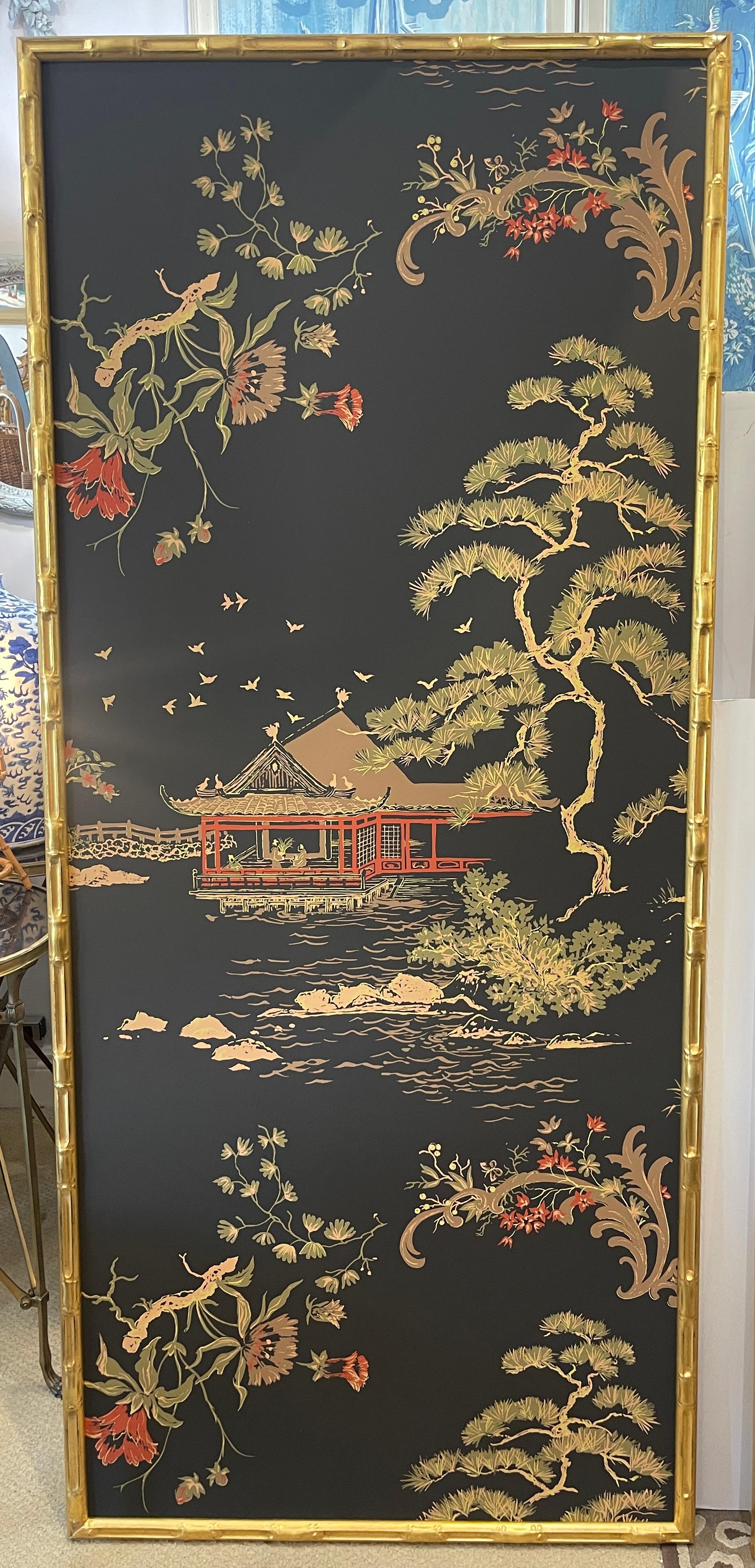 Paar gerahmte Chinoiserie-Tapeteteppiche im Vintage-Stil, von Philip Graf Inc, 1950er Jahre (amerikanisch) im Angebot
