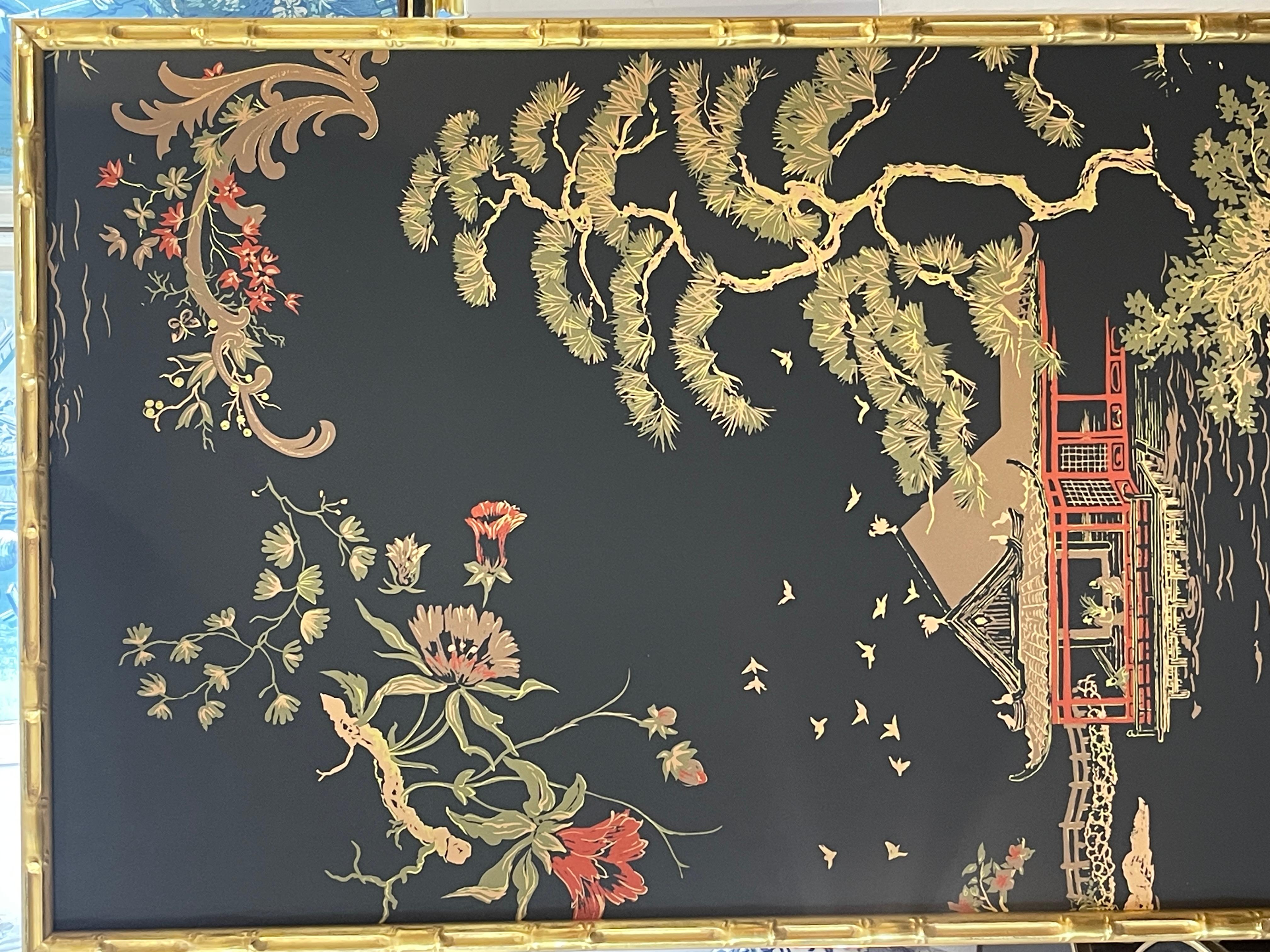 Paar gerahmte Chinoiserie-Tapeteteppiche im Vintage-Stil, von Philip Graf Inc, 1950er Jahre im Zustand „Gut“ im Angebot in West Palm Beach, FL
