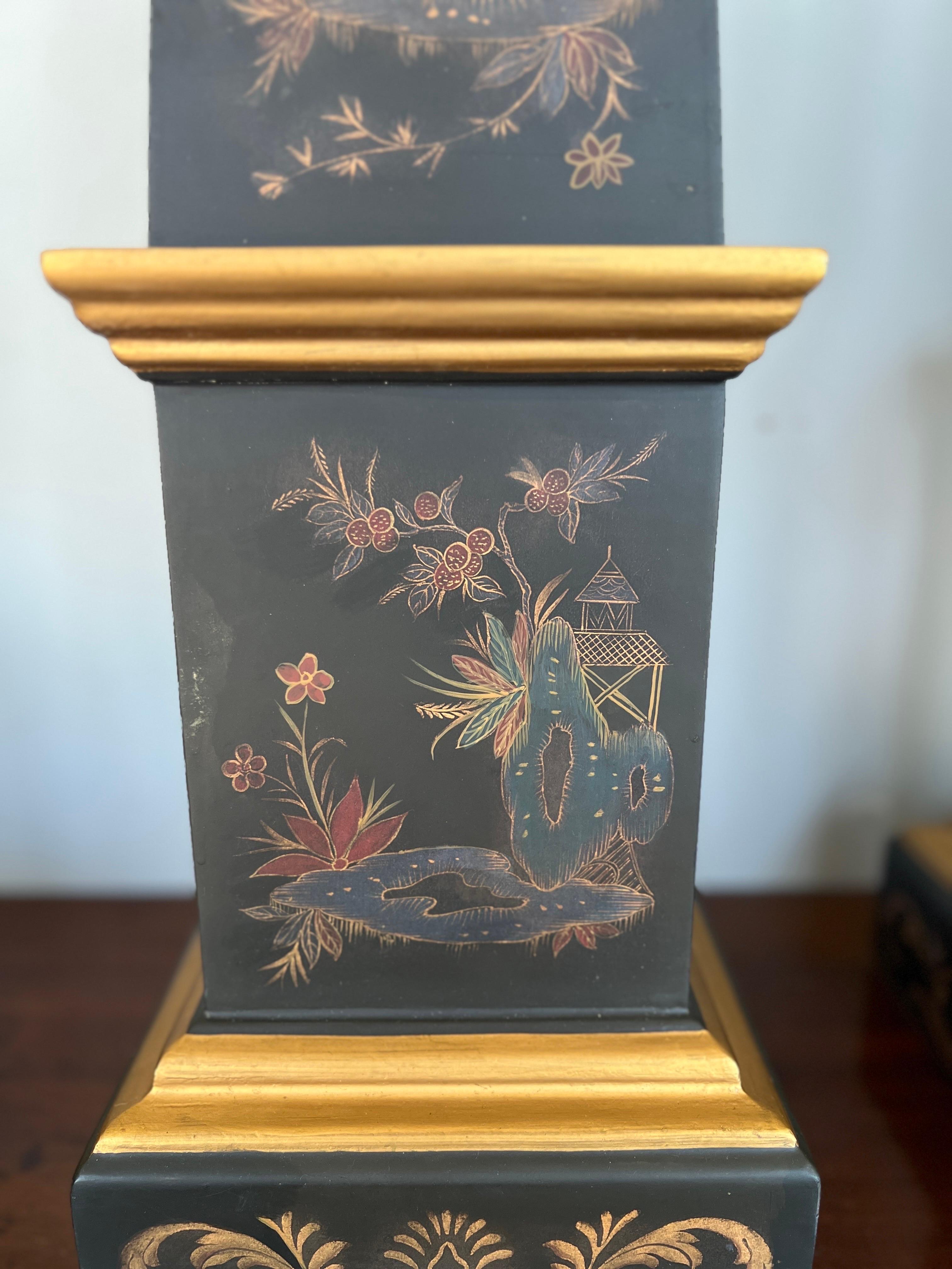 Pair, Vintage Chinoiserie & Partial Gilt Wood Decorated Obelisks In Good Condition For Sale In Atlanta, GA