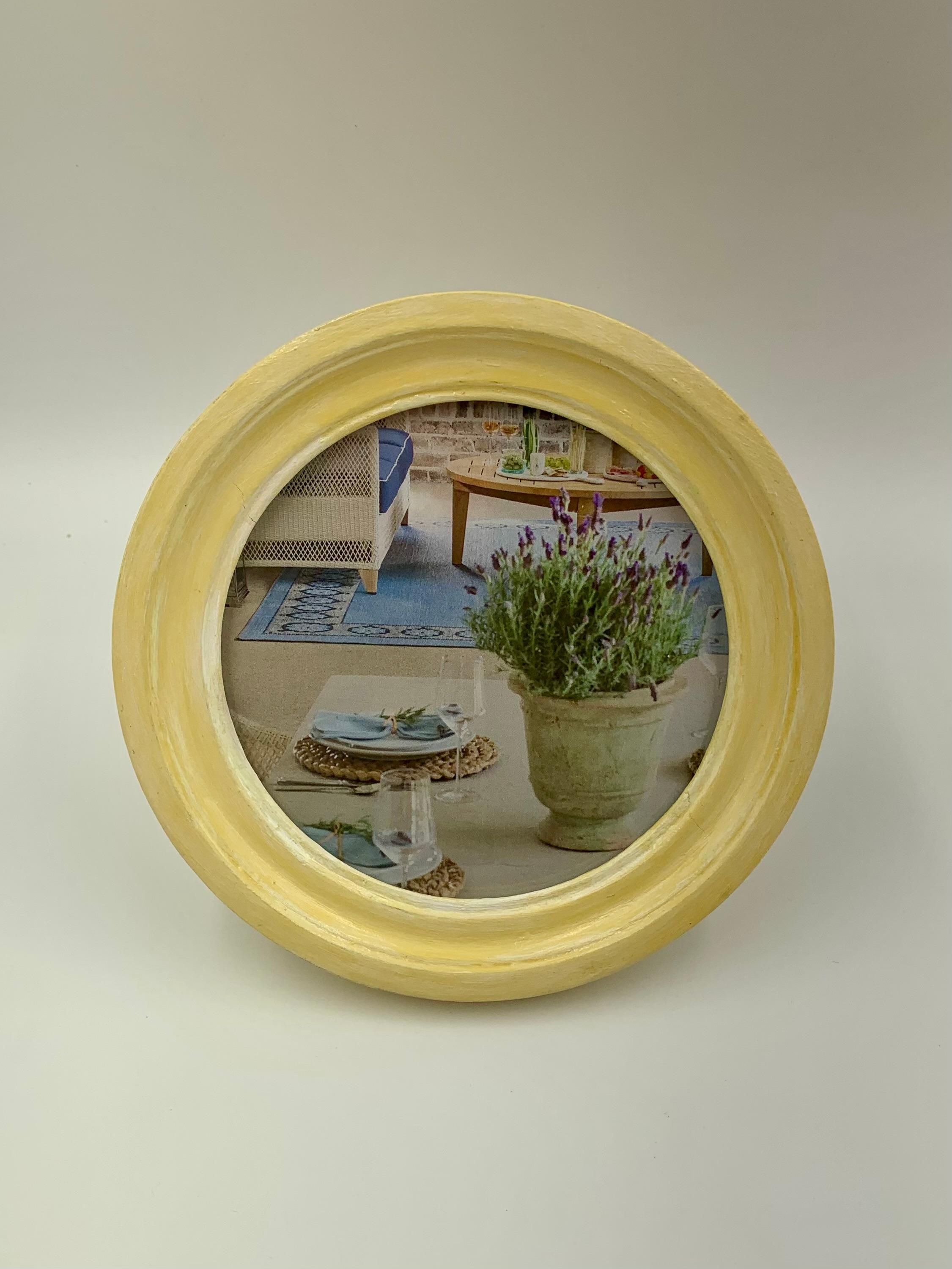 American Pair Vintage Cottagecore Hand Painted Ivory Colored Round Wood Picture Frames For Sale