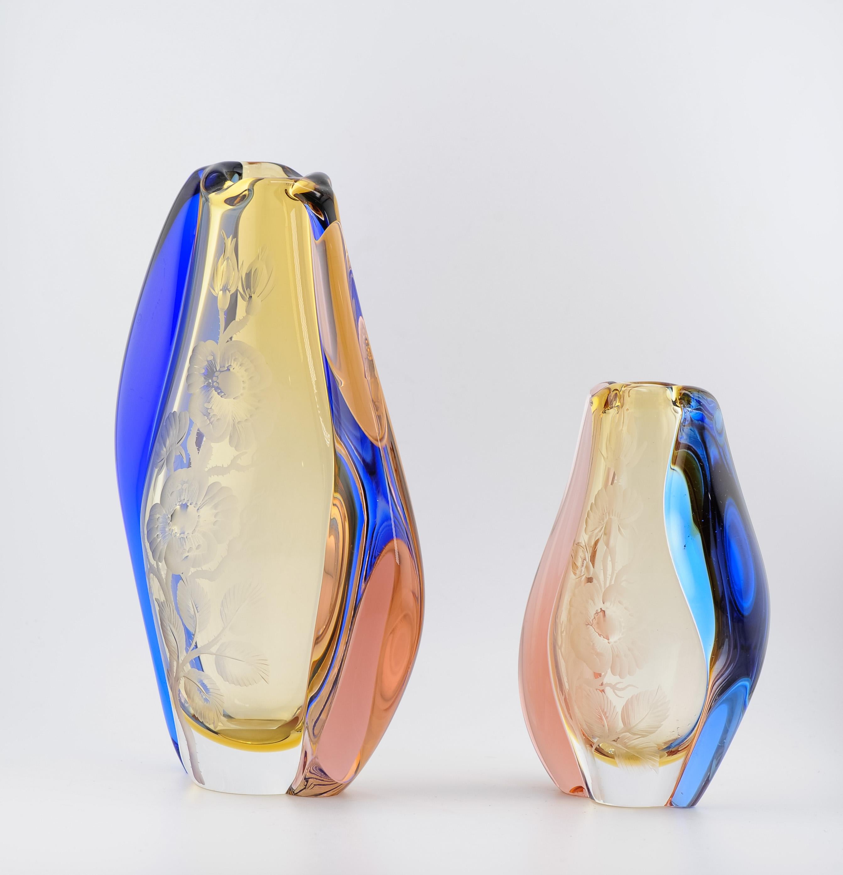 Pair Vintage Design Art Glass Vase Hana Machovska, 1960s Mstisov Glasswork Czech For Sale 4