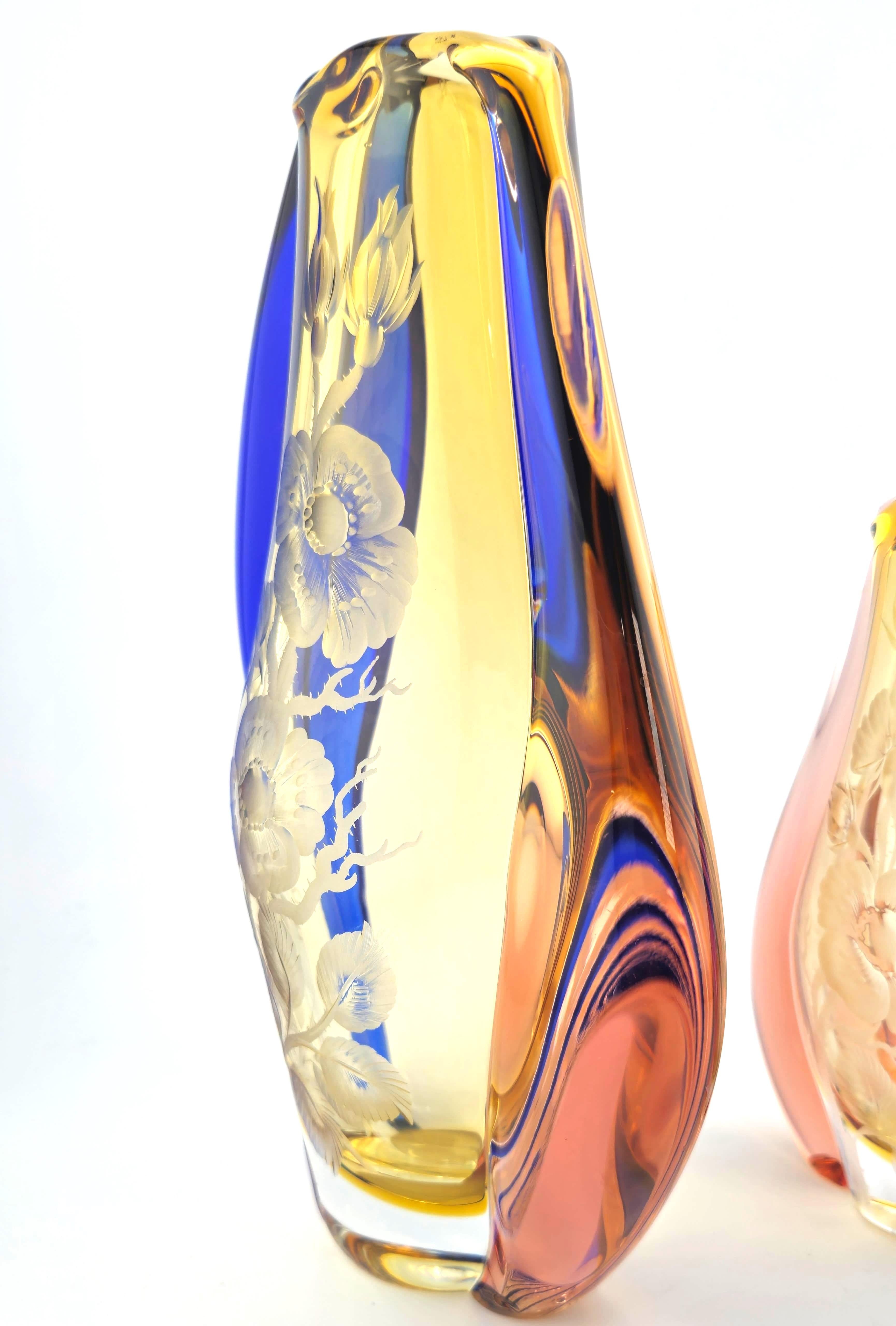 Pair Vintage Design Art Glass Vase Hana Machovska, 1960s Mstisov Glasswork Czech For Sale 10