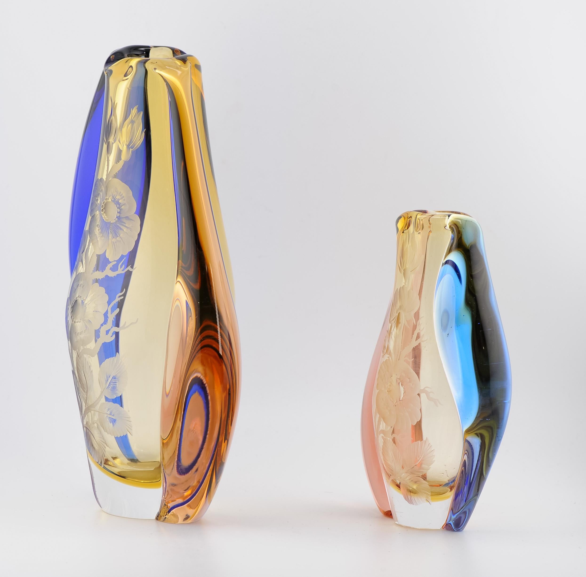 Pair Vintage Design Art Glass Vase Hana Machovska, 1960s Mstisov Glasswork Czech For Sale 1