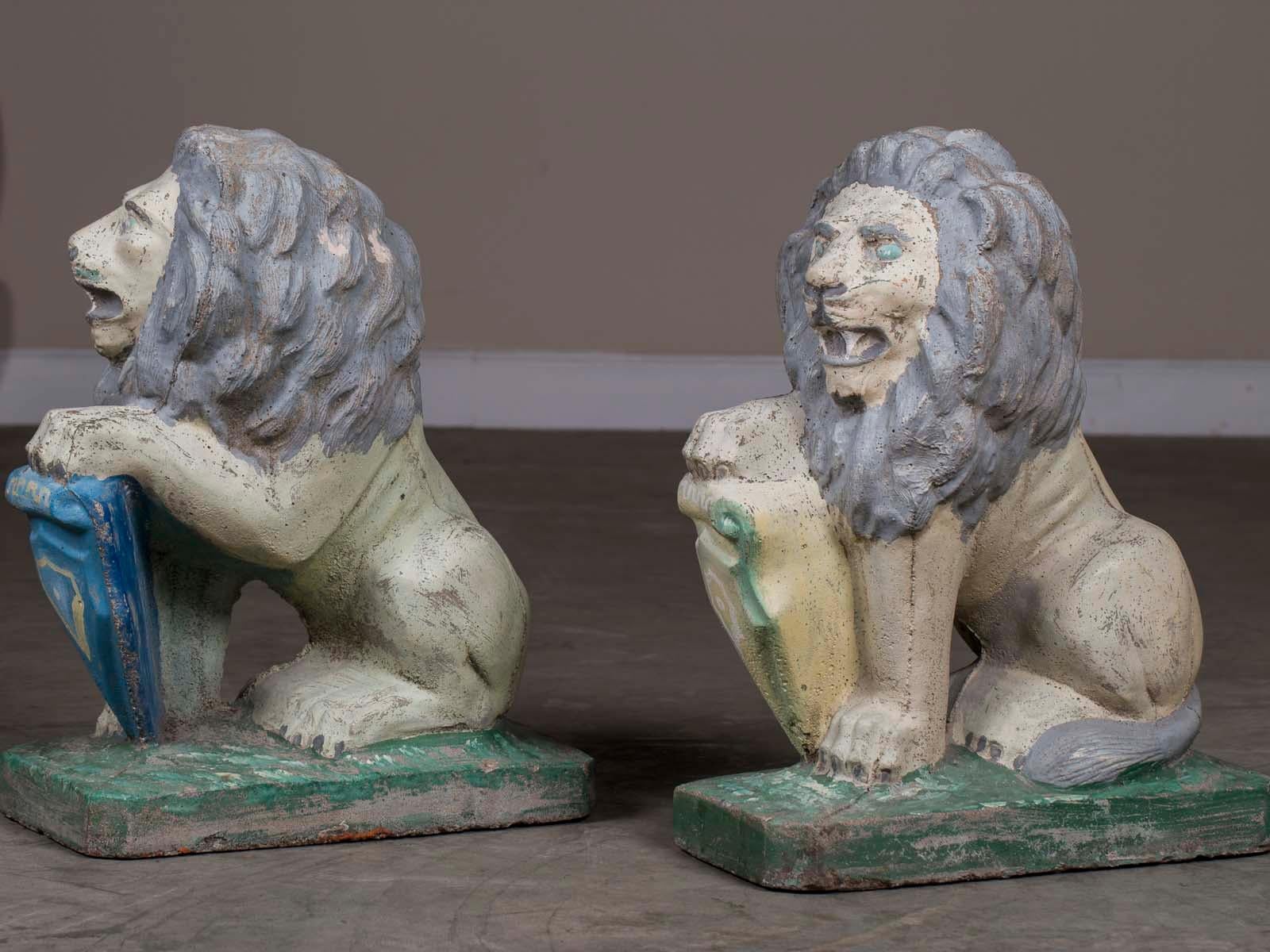 Pair of Vintage English French Garden Ornament Cast Stone Lions, circa 1930 For Sale 4