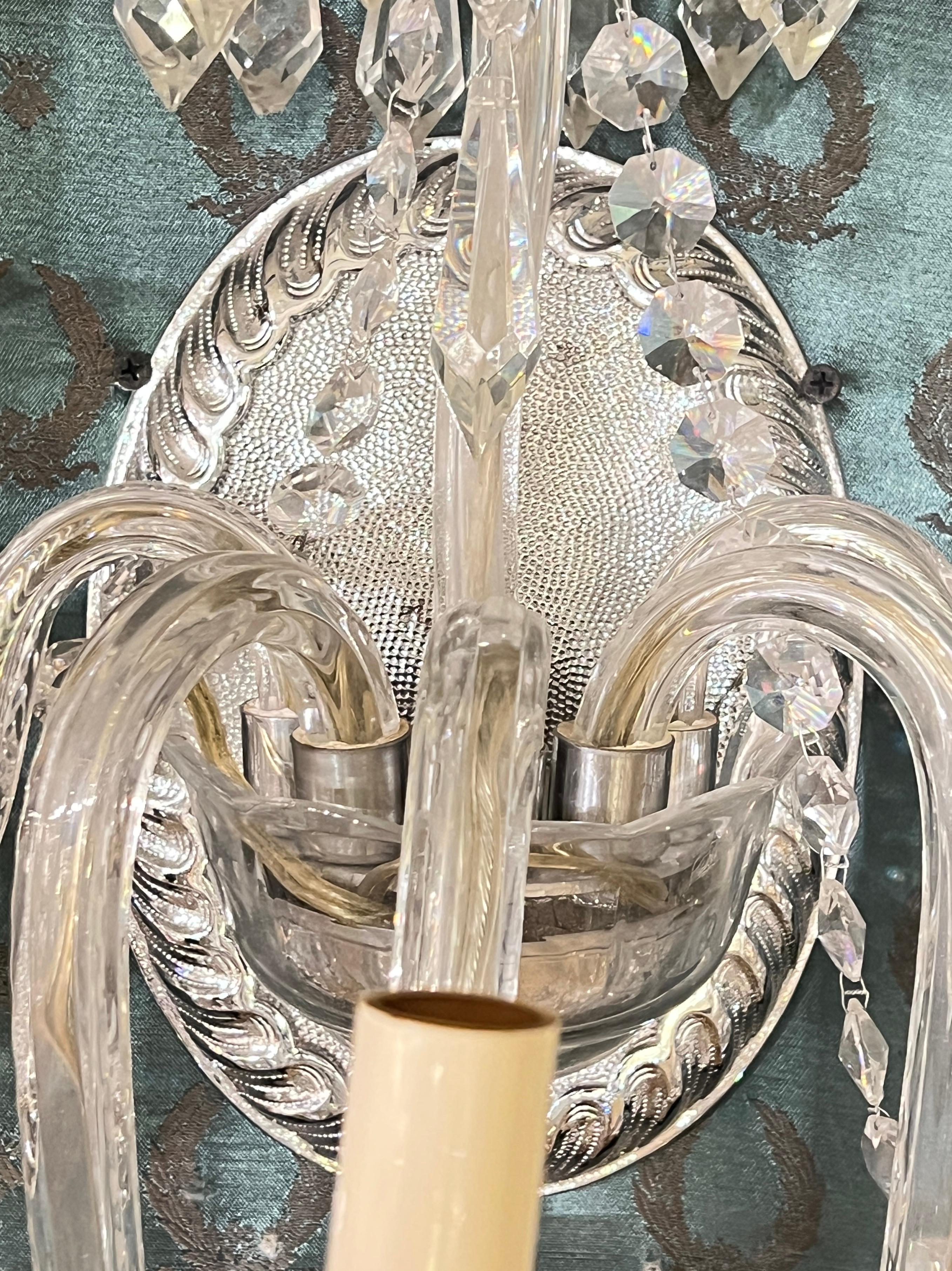 20ième siècle Paire d'appliques/lampe murale à 6 lumières en verre taillé de style anglais victorien en vente