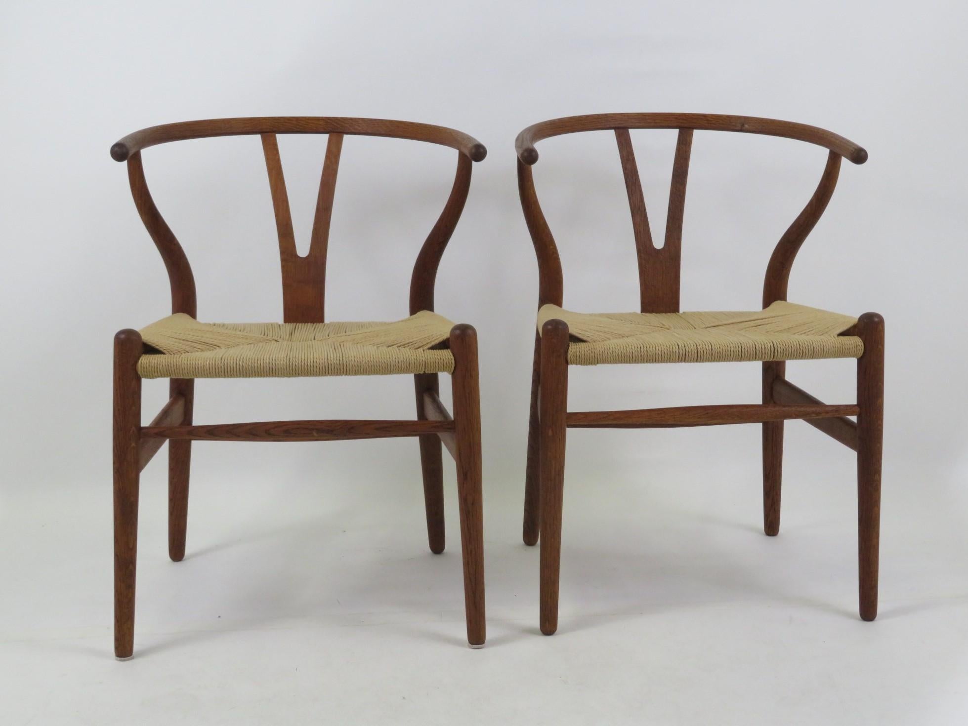 Scandinavian Modern Pair Vintage Hans Wegner CH24 Wishbone Oak Chairs by Carl Hansen Denmark 1960s
