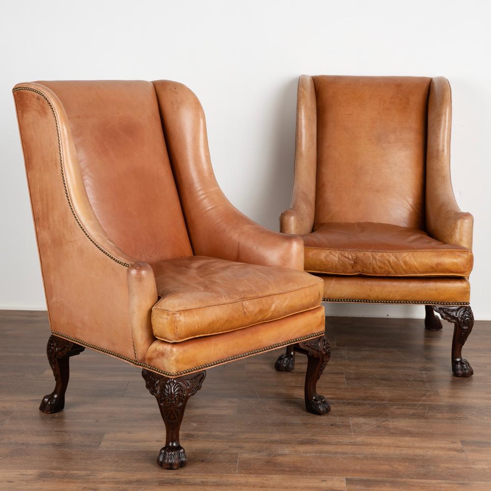 Pair of Vintage Henredon brown leather wingback armchairs, USA, circa 1970-1980
Well-built and well-known, Henredon armchairs have a timeless classic look and appeal.
Sold in Vintage used condition.
Vintage leather shows stains, scratches,