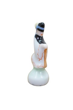 Par de figuritas folclóricas vintage de porcelana fina de Herend (Hungría): un hombre y una mujer