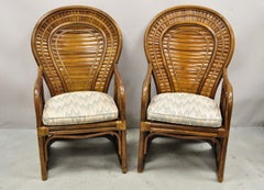 Paire de chaises longues Vintage Hollywood Regency Boho Chic Bentwood Rattan Fan Back Lounge Chairs