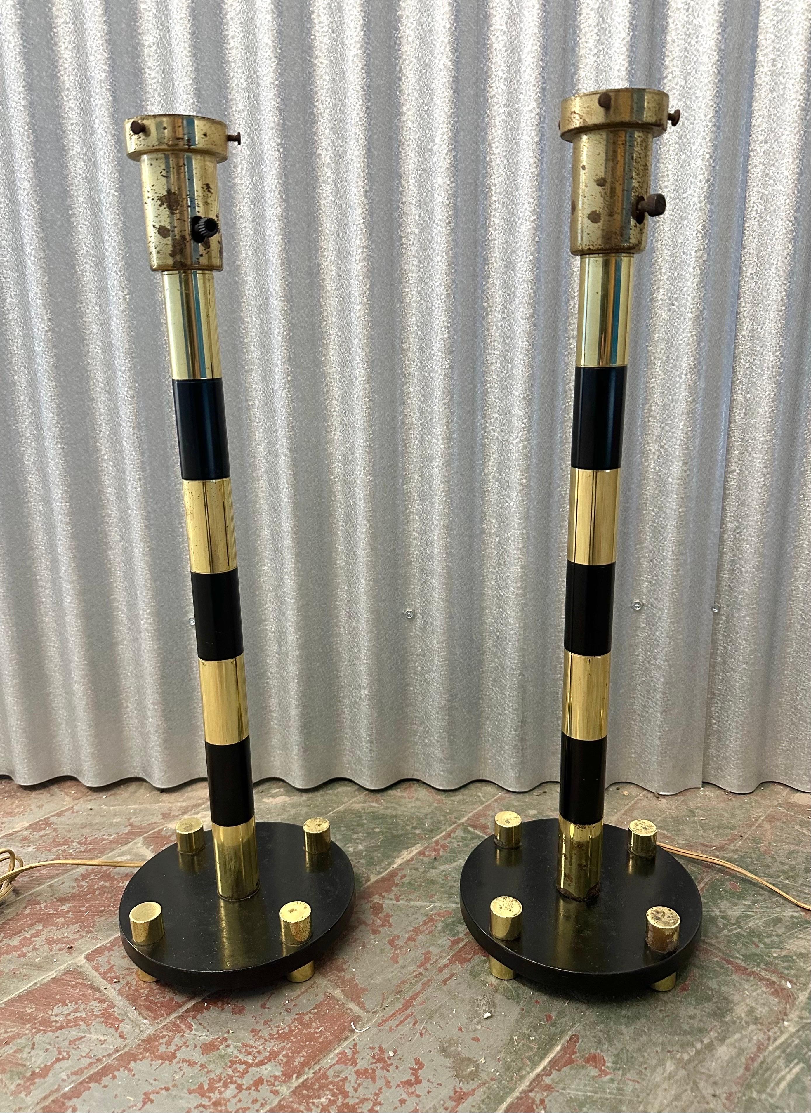 Pair Vintage Italian Brass and Black Enamel Table Lamps For Sale 1
