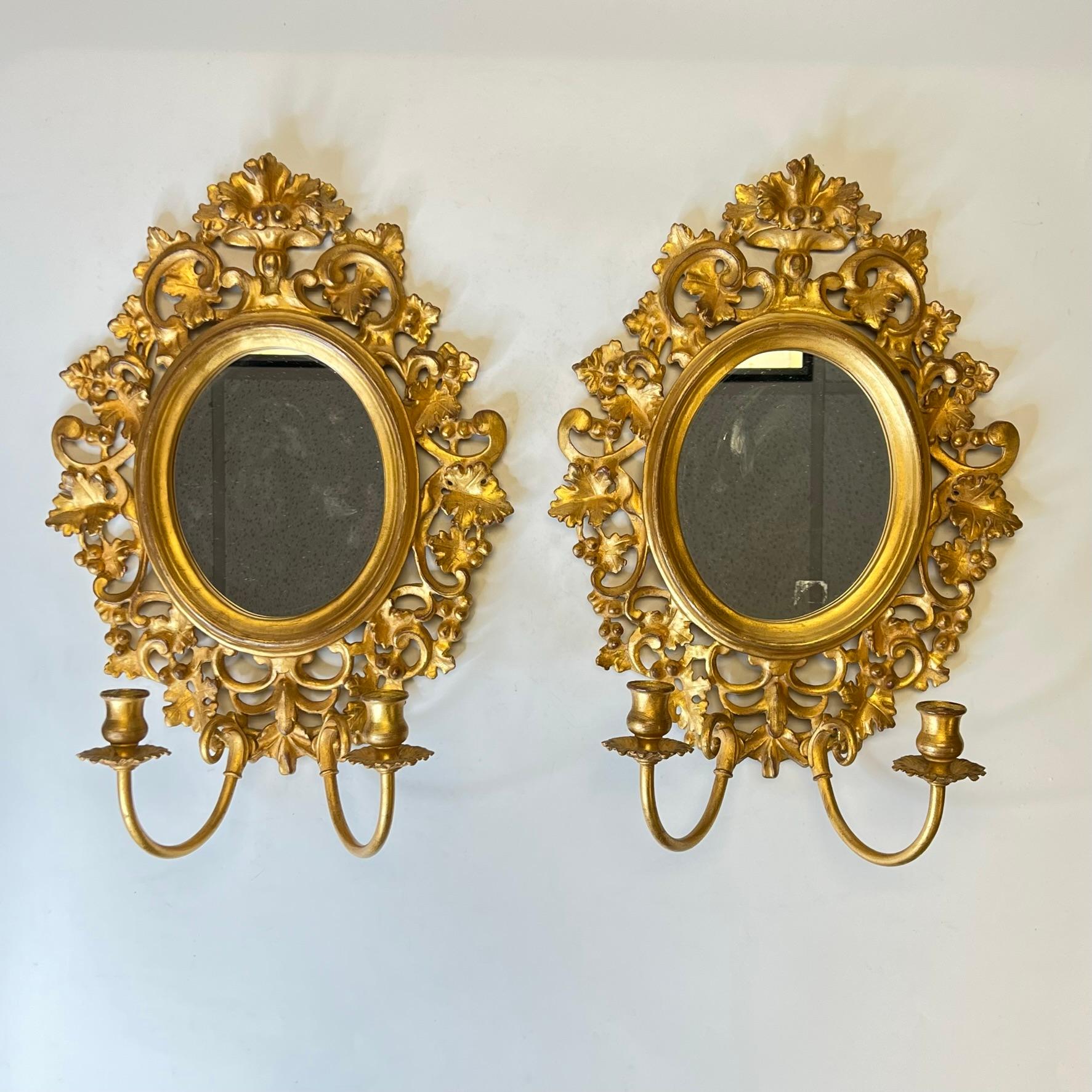 Pair Vintage Italian Neoclassical Giltwood Gilt Metal Girandole Mirrored Sconces In Good Condition For Sale In New York, NY