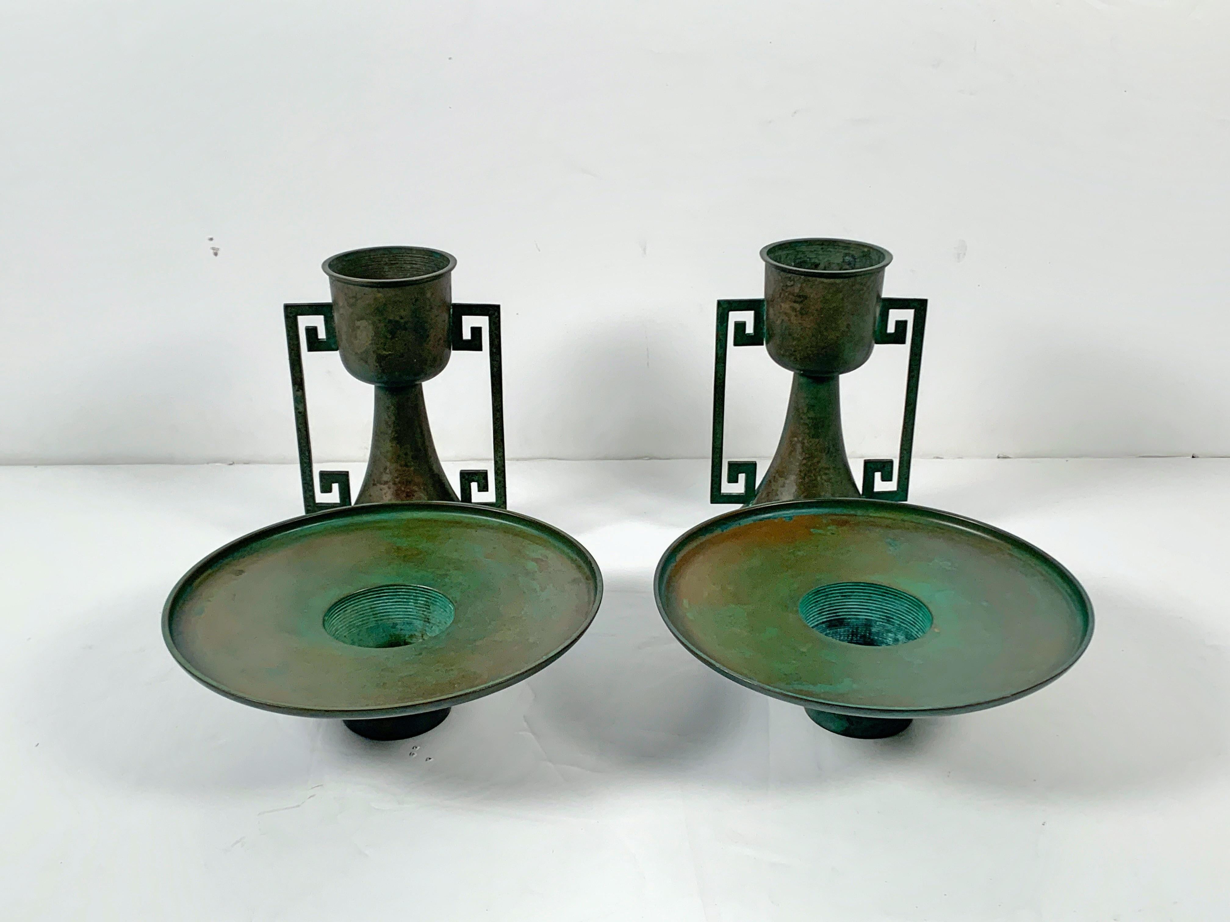 Pair of Vintage Japanese Bronze Usubata, Showa, Mid-20th Century, Japan In Good Condition For Sale In Austin, TX