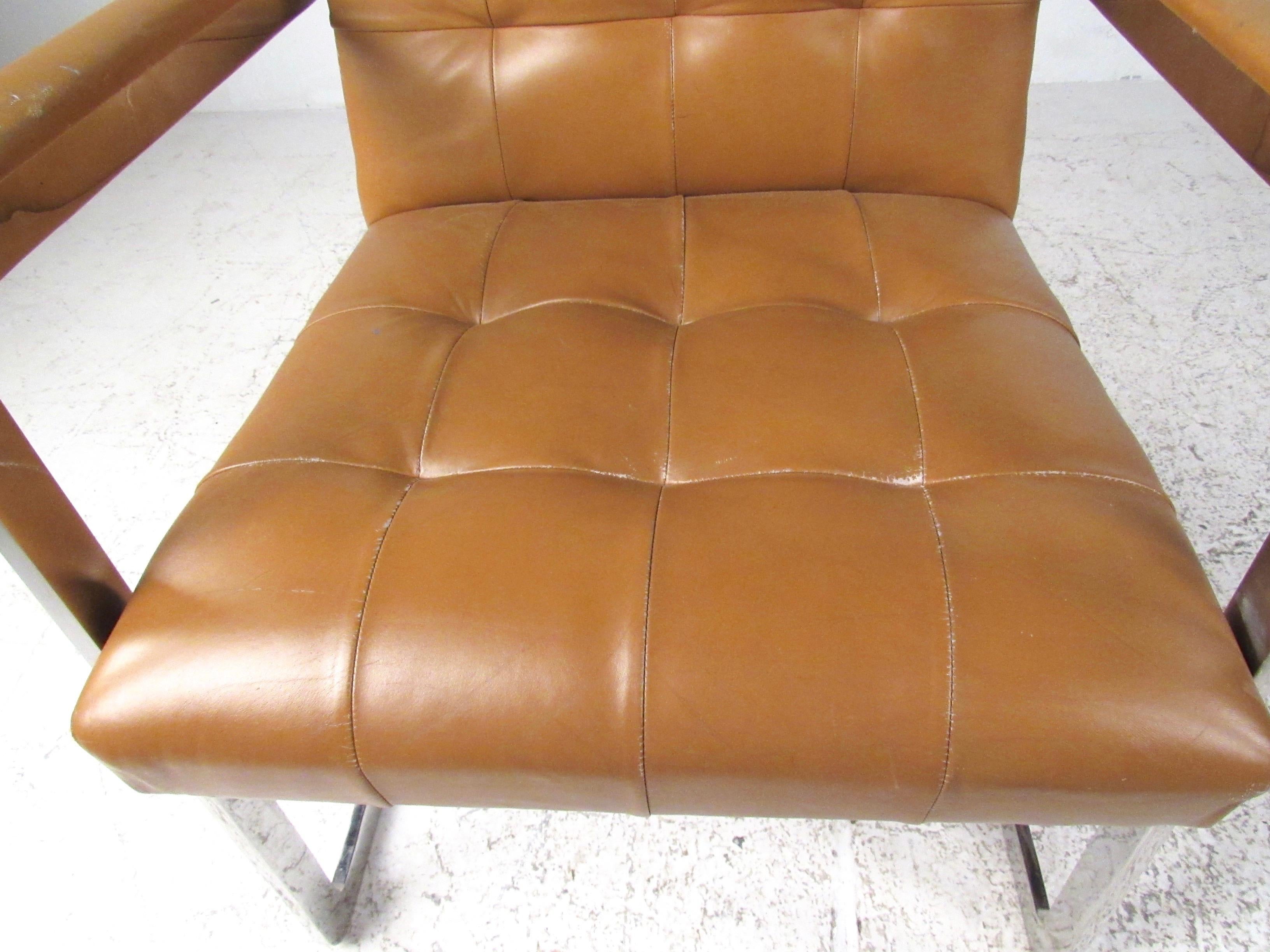 Mid-Century Modern Pair Vintage Leather and Chrome Chairs For Sale