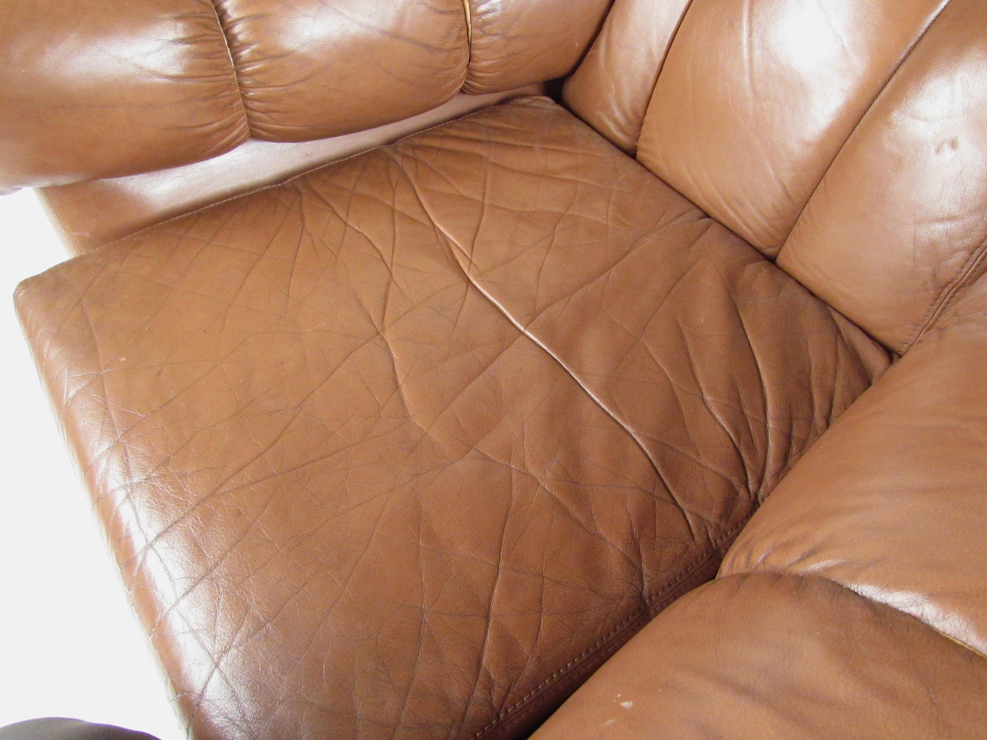 Pair Vintage Leather Club Chairs after Gigi Radice For Sale 5