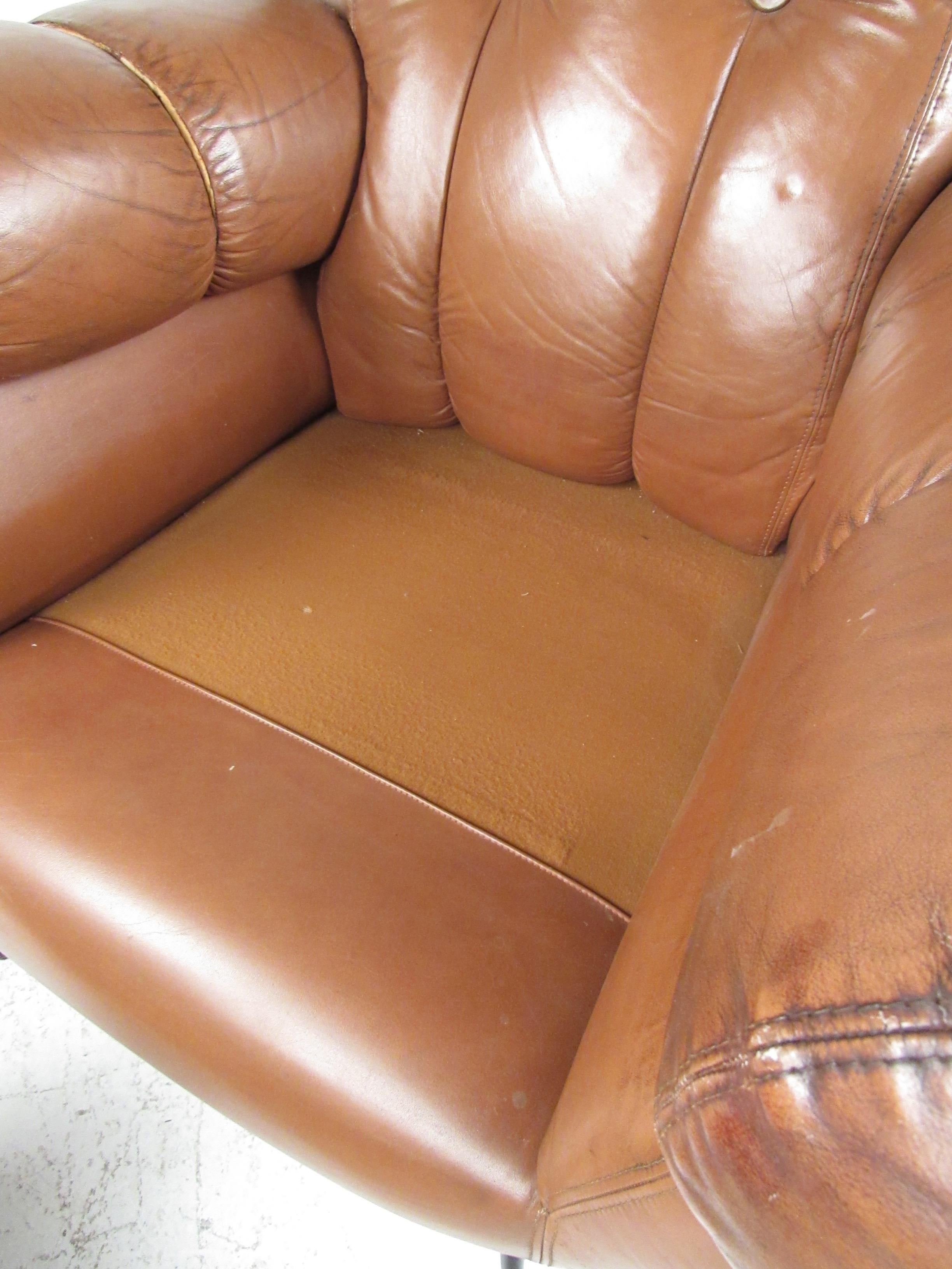 Pair Vintage Leather Club Chairs after Gigi Radice For Sale 7