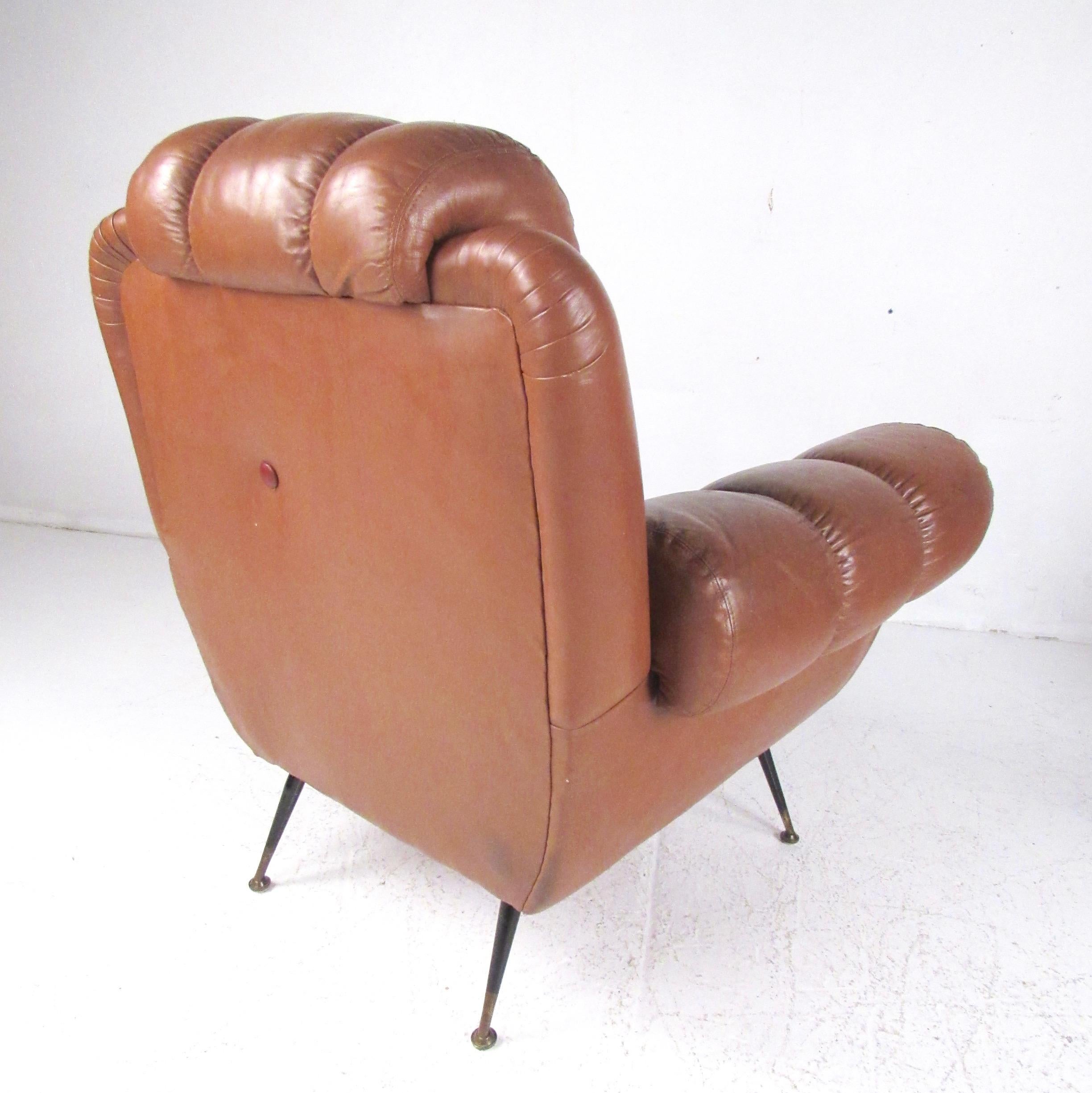 Mid-20th Century Pair Vintage Leather Club Chairs after Gigi Radice For Sale