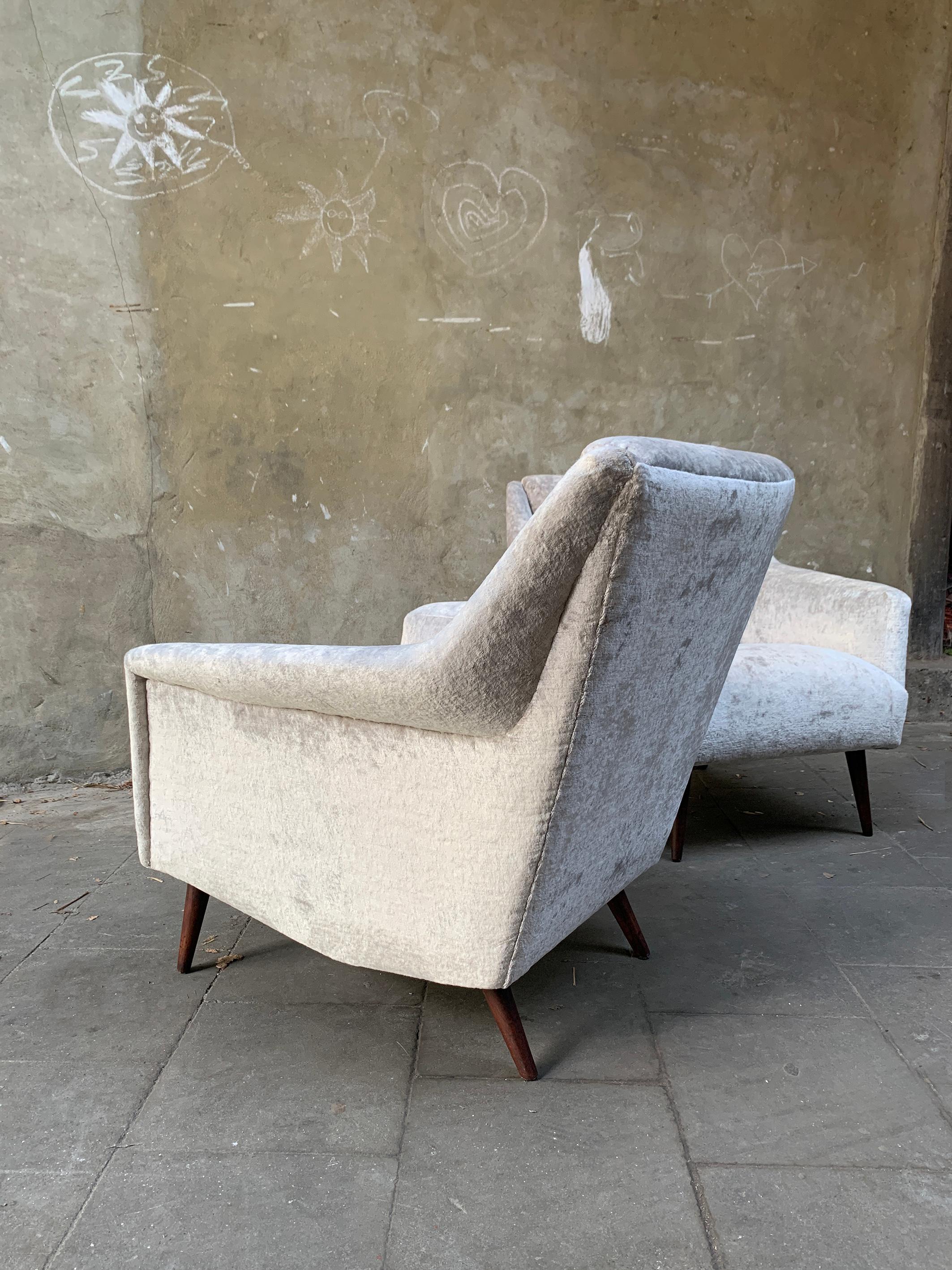 20th Century Pair vintage Carlo de Carli Lounge Chairs 802 upholstered in Fendi Casa Velvet For Sale