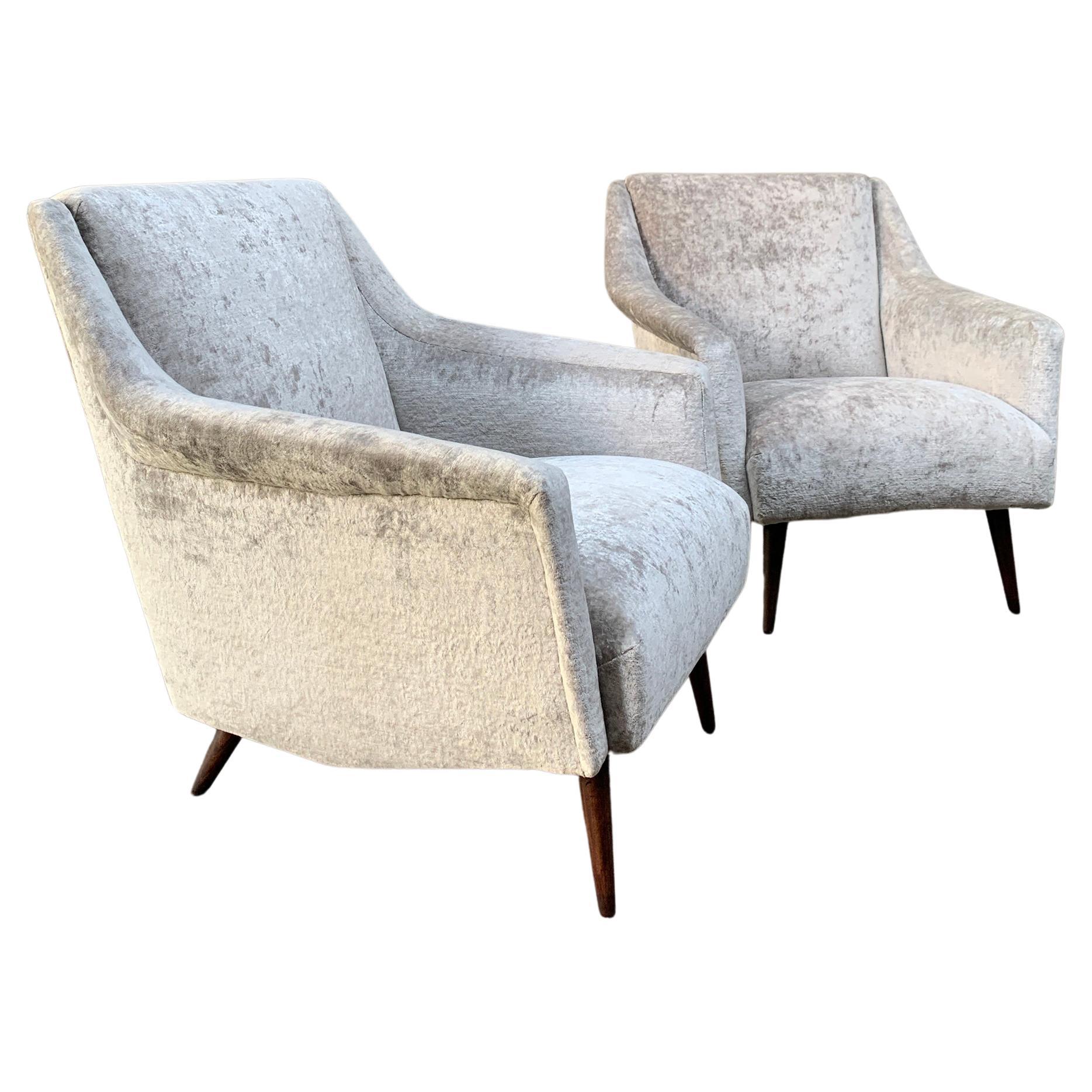 Pair vintage Carlo de Carli Lounge Chairs 802 upholstered in Fendi Casa Velvet For Sale