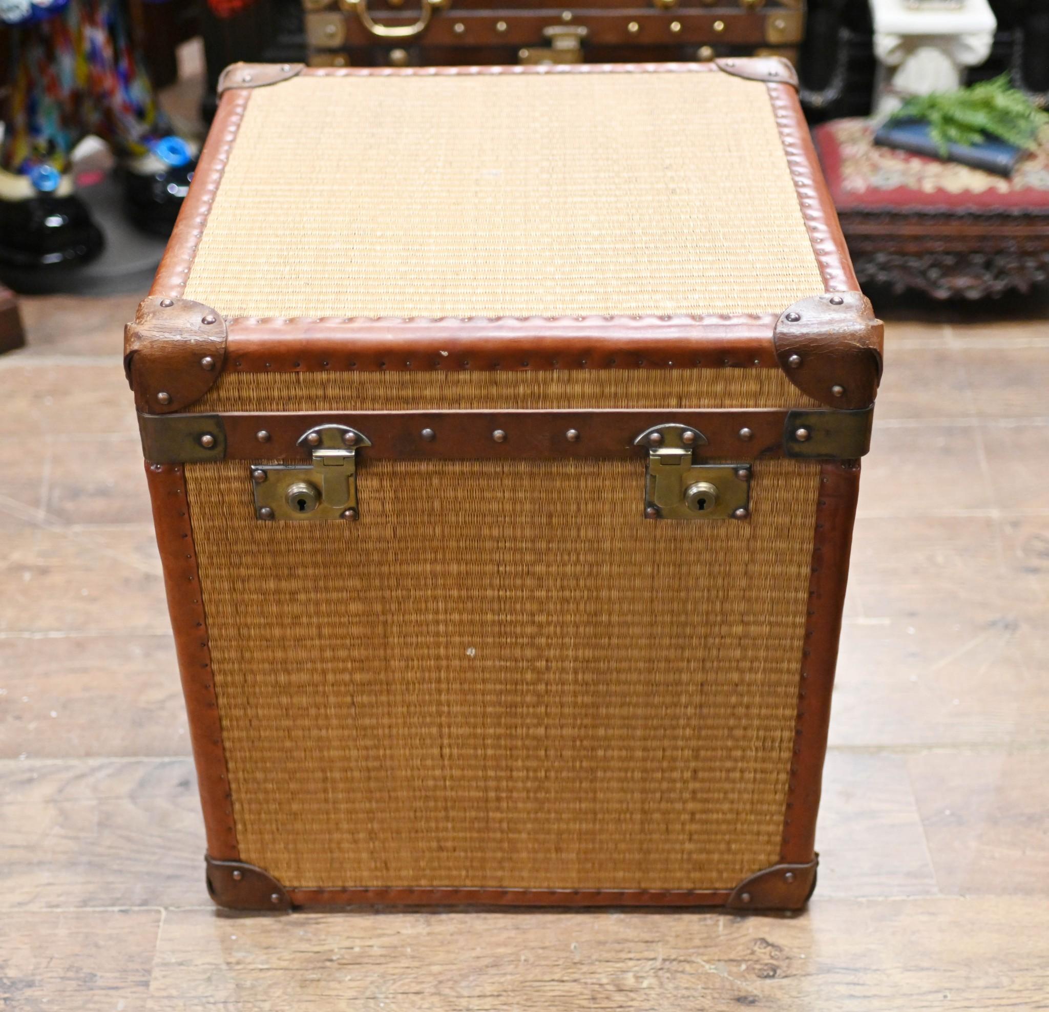 Gorgeous pair of vintage luggage trunks
Finished with an unusual reed finish very on trend
We date these to circa 1950
Would make for a great pair of side tables
Viewings available by appointment
Offered in great shape ready for home use right