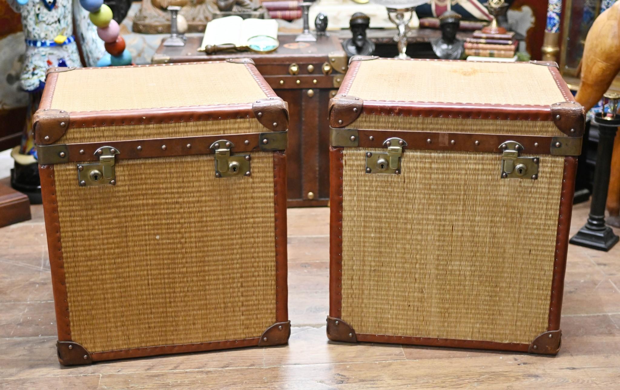 Pair Vintage Luggage Trunks Reed Steamer Case Table In Good Condition For Sale In Potters Bar, GB
