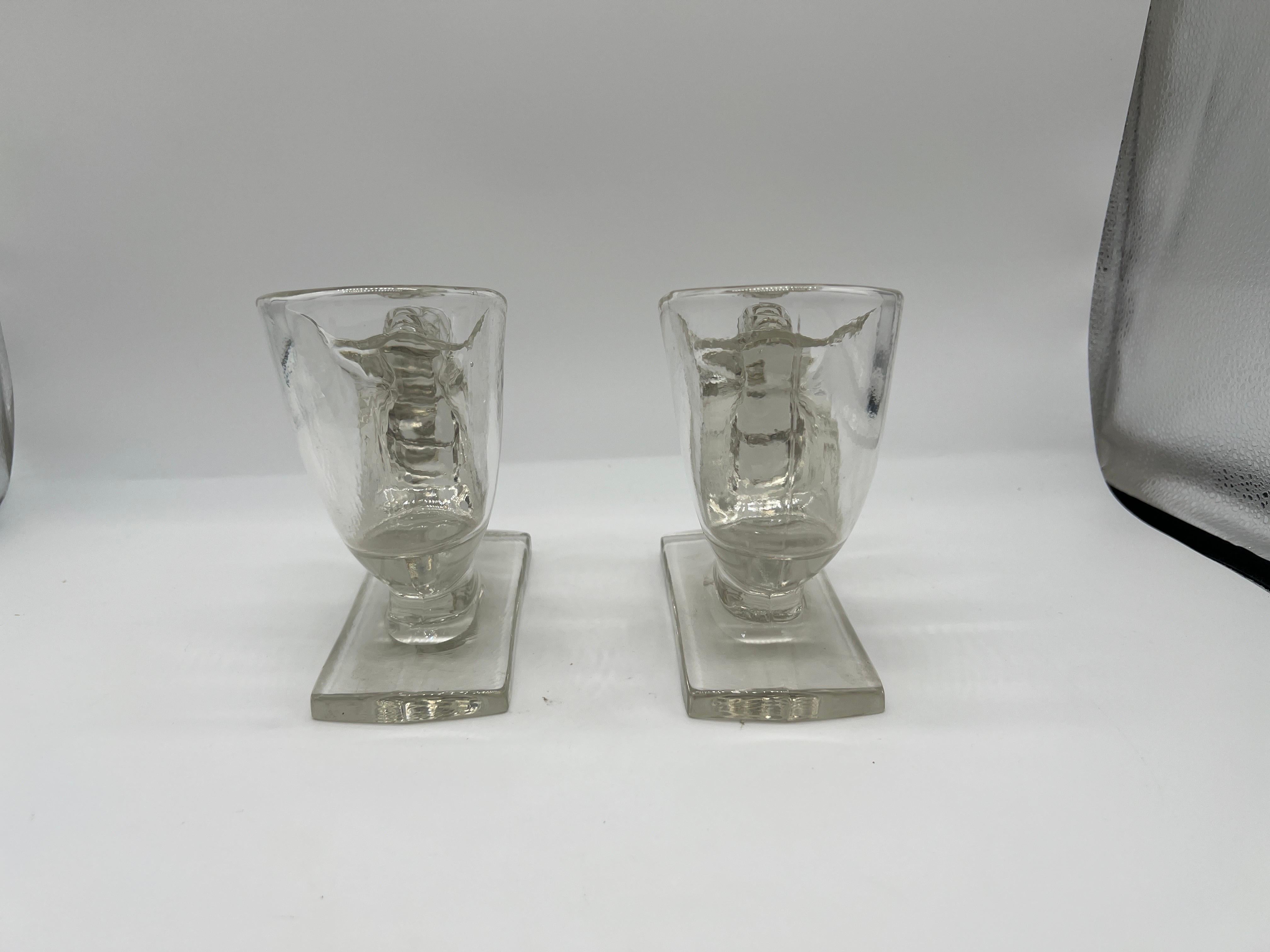 Paar Martinsville-Vasen oder Buchstützen in Muschelform aus Glas in Nautilus-Muschelform, Vintage  (20. Jahrhundert)
