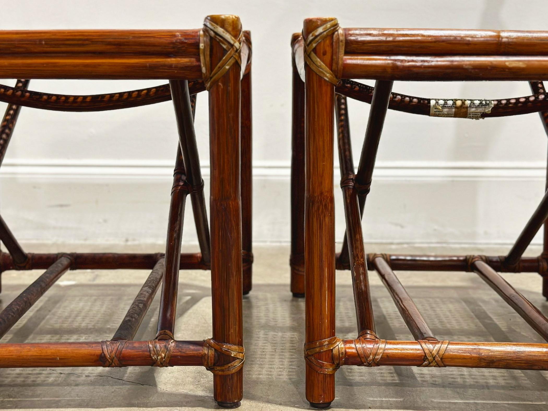 Paar Vintage McGuire Director Style Organic Modern Caned Rattan Dining Chairs im Zustand „Gut“ im Angebot in Decatur, GA