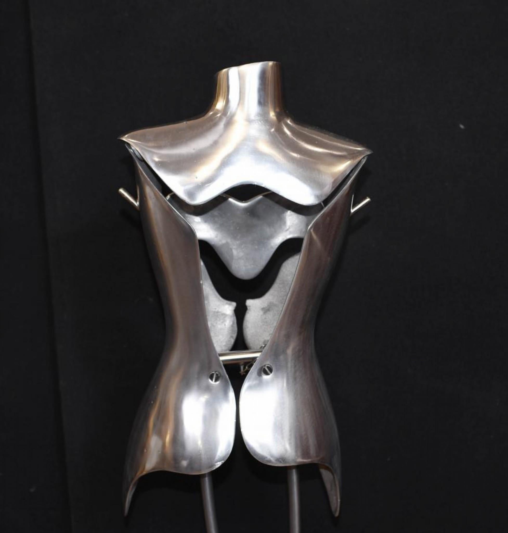 Ein Paar architektonische Vintage-Mannequins aus Metall im Angebot 4