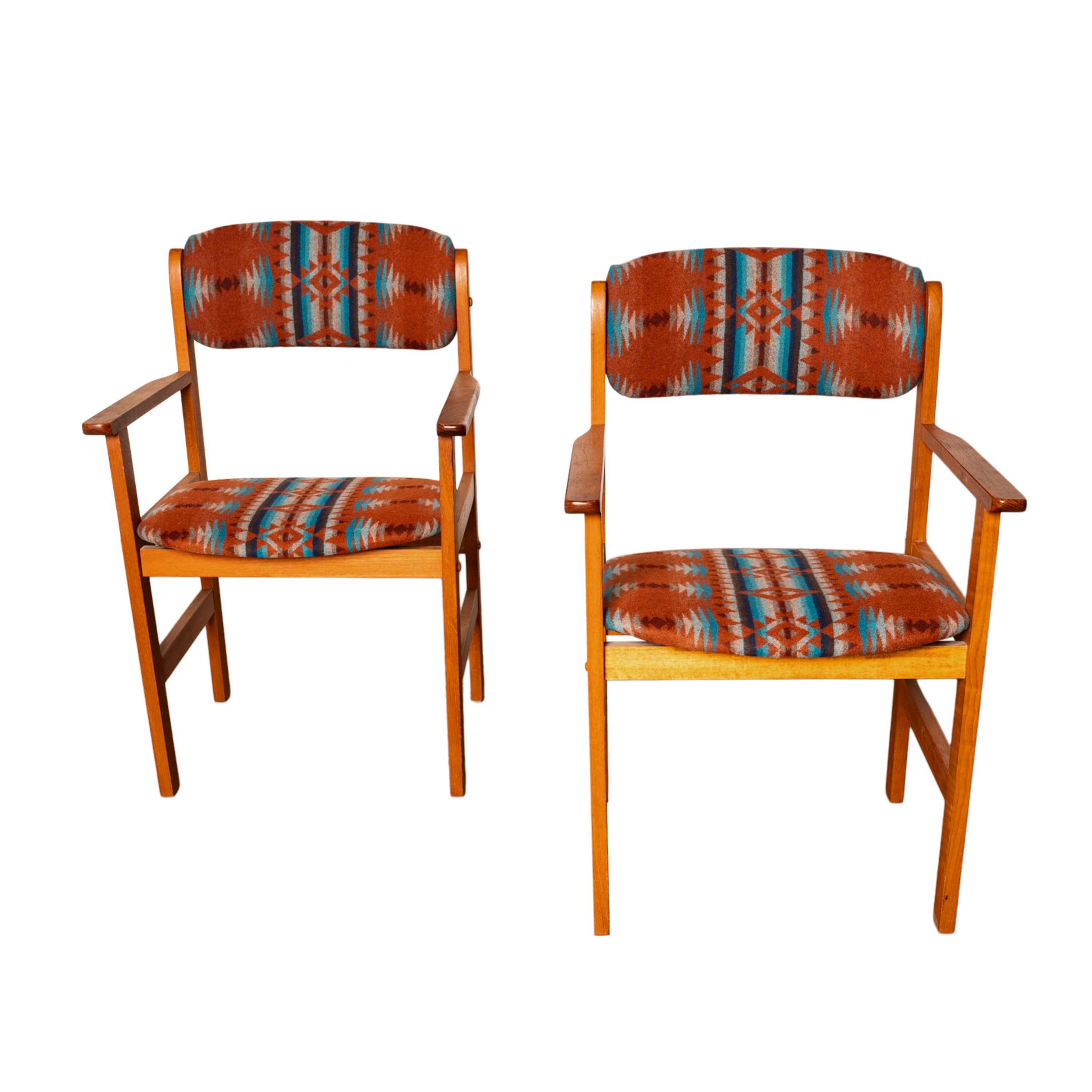 Danois Paire de fauteuils danois vintage en teck, tissu de laine Pendleton, 1970 en vente