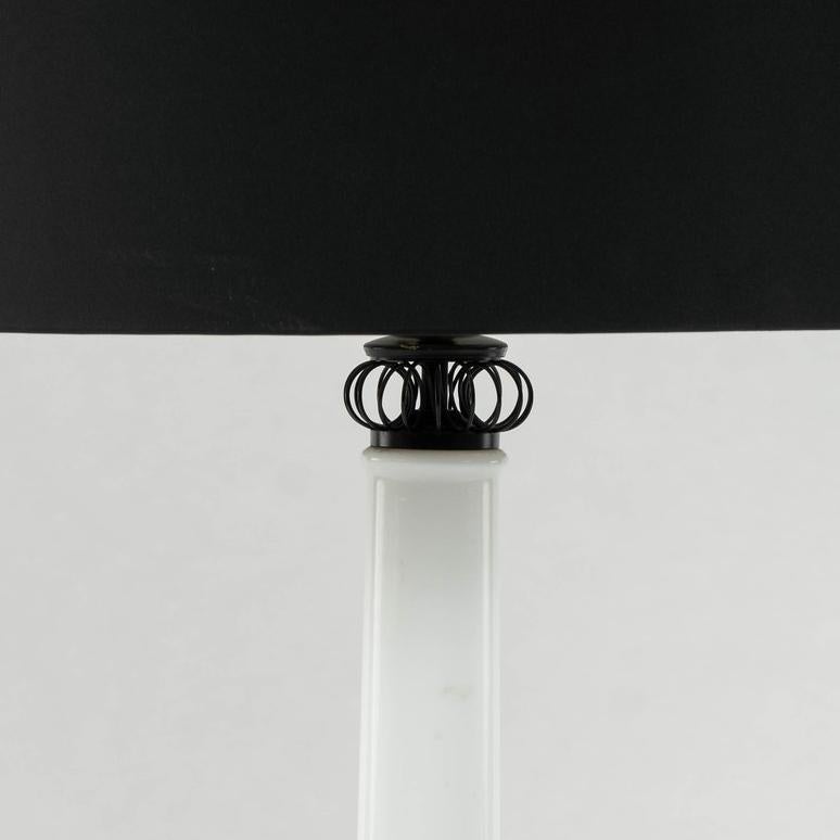 Pair Vintage Milk Glass Lamps In Good Condition For Sale In Houston, TX
