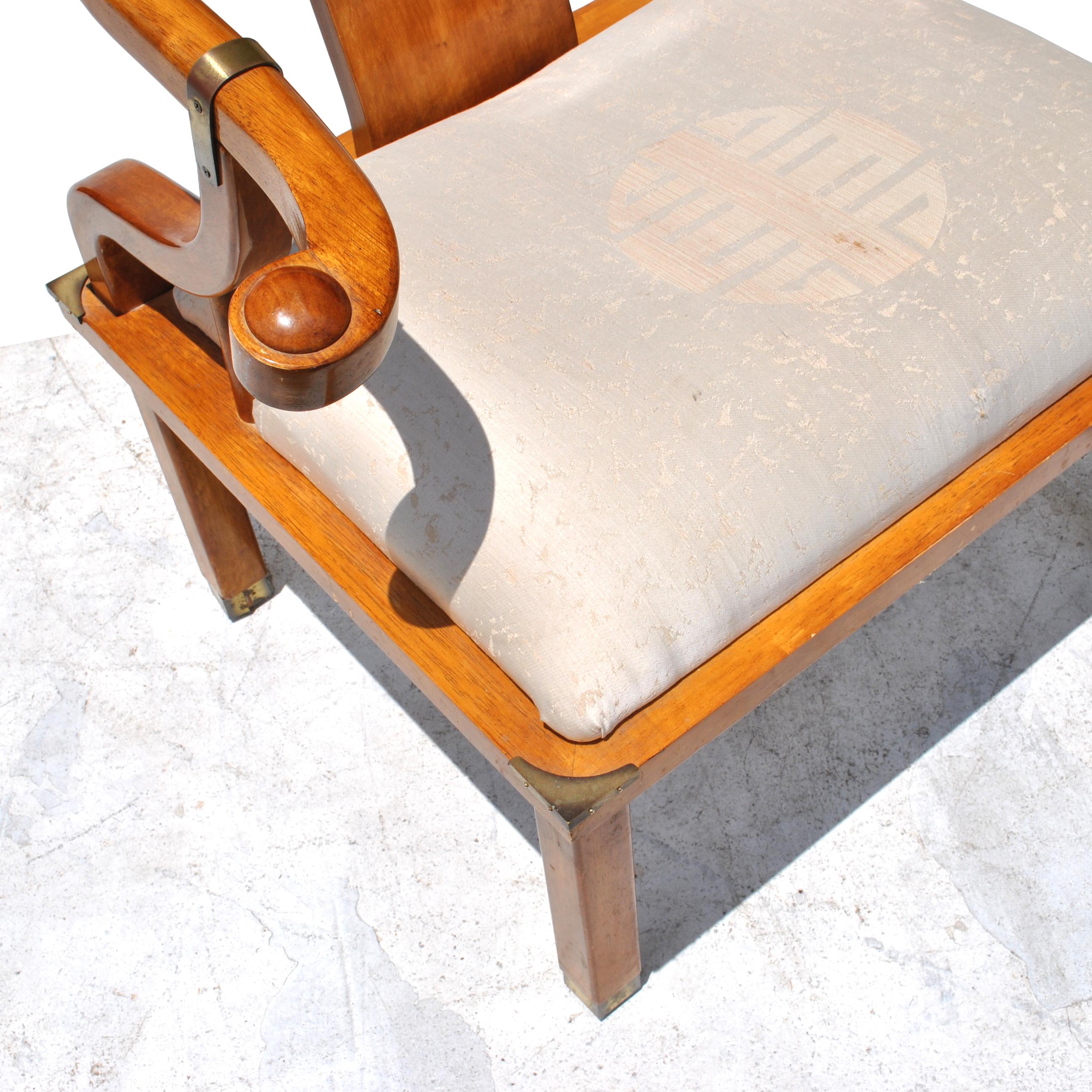 Pair of Vintage Ming Style Century Chin Hua Horseshoe Lounge Chairs In Good Condition In Pasadena, TX