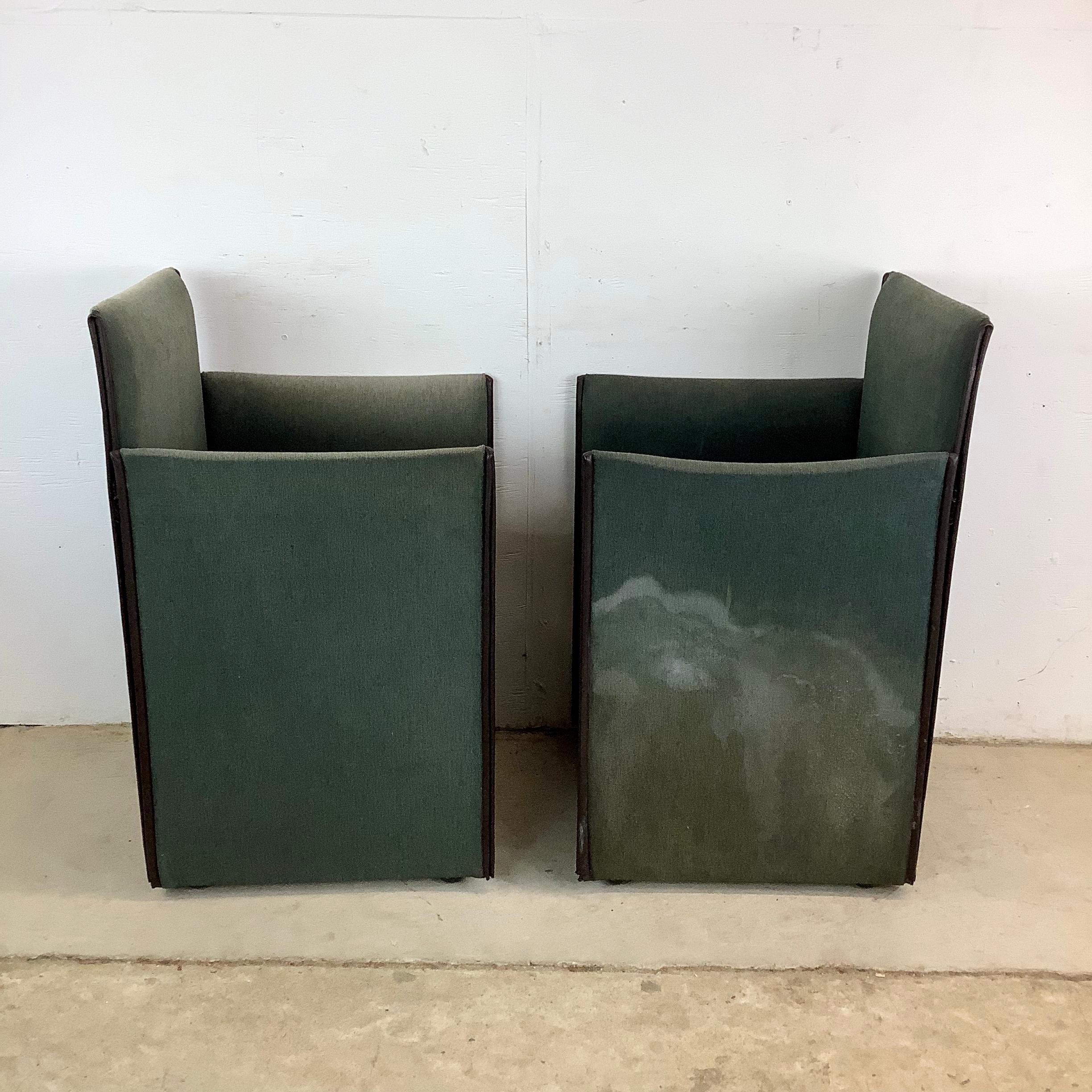 Pair Vintage Modern Armchairs attr. Mario Bellini for Cassina en vente 3