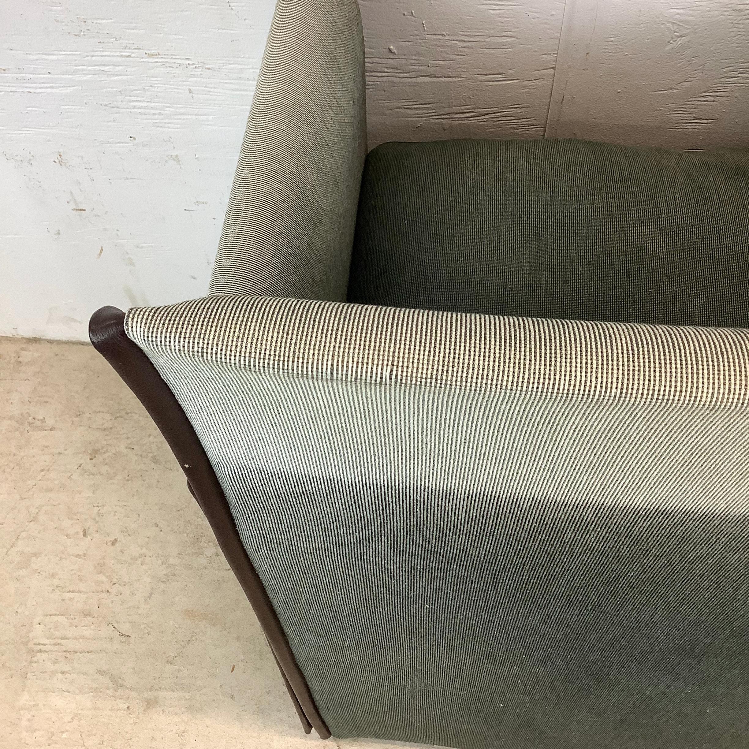 Pair Vintage Modern Armchairs attr. Mario Bellini for Cassina en vente 10