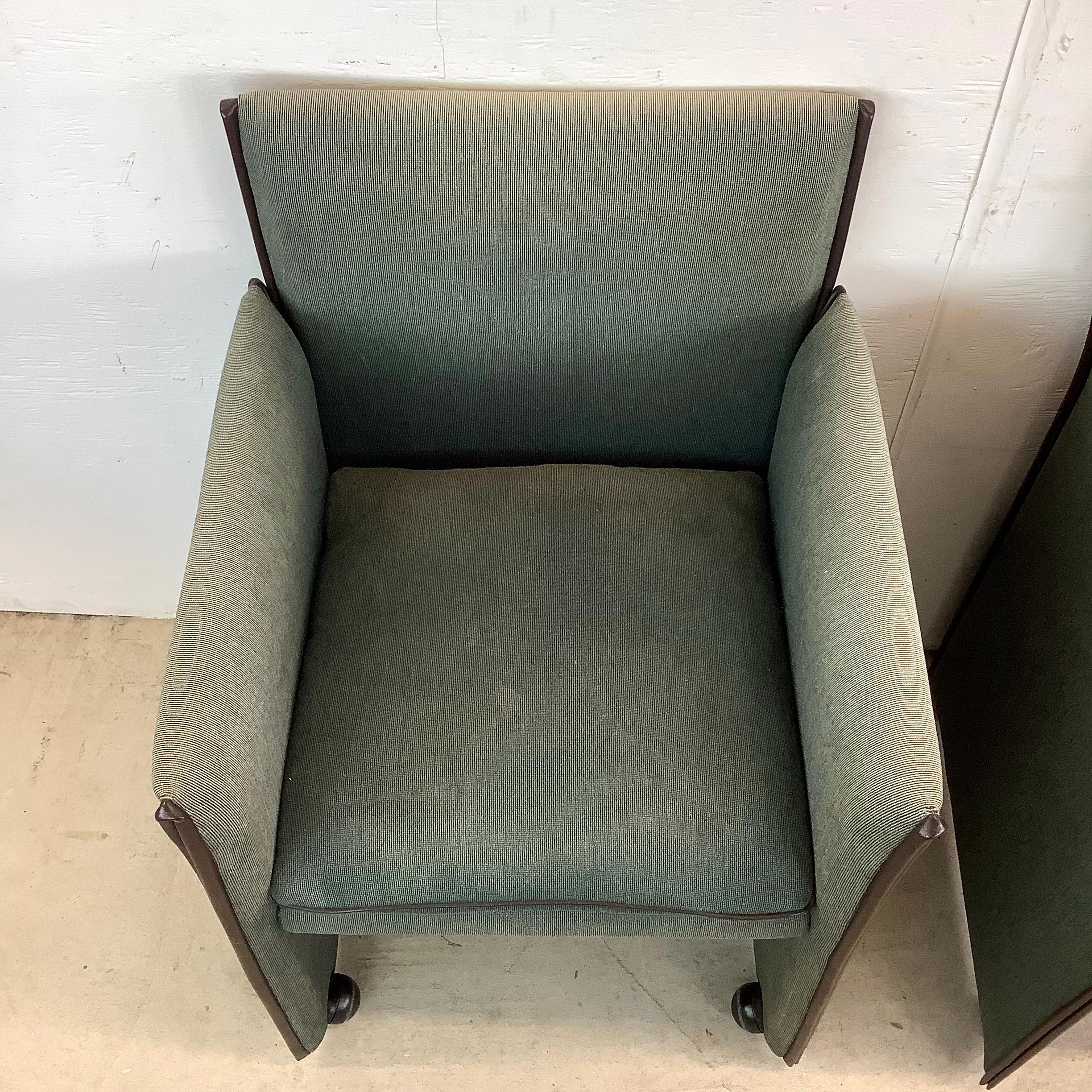 Autre Pair Vintage Modern Armchairs attr. Mario Bellini for Cassina en vente