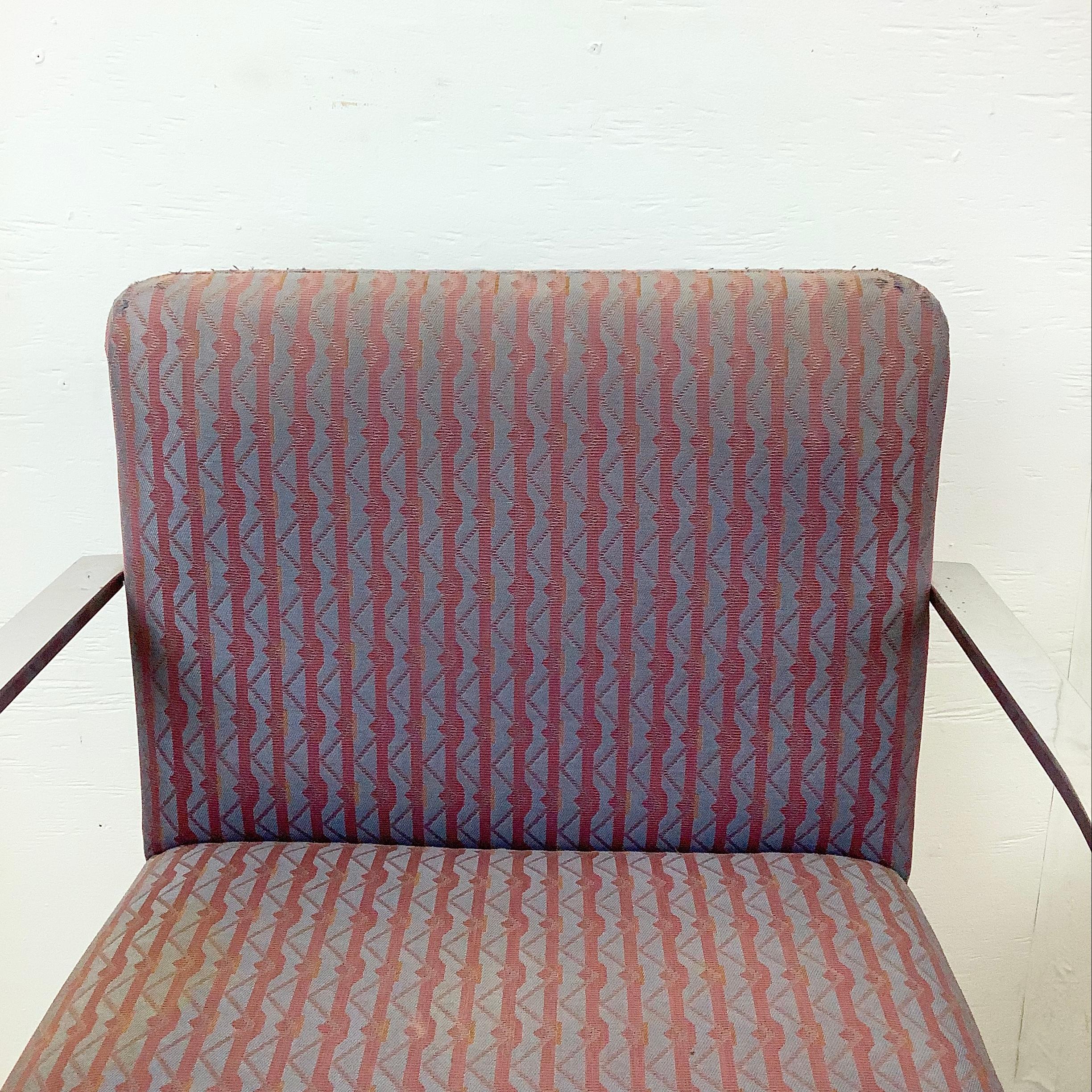 Ein Paar moderne freitragende Vintage-Sessel nach Mies van der Rohe (Metall) im Angebot