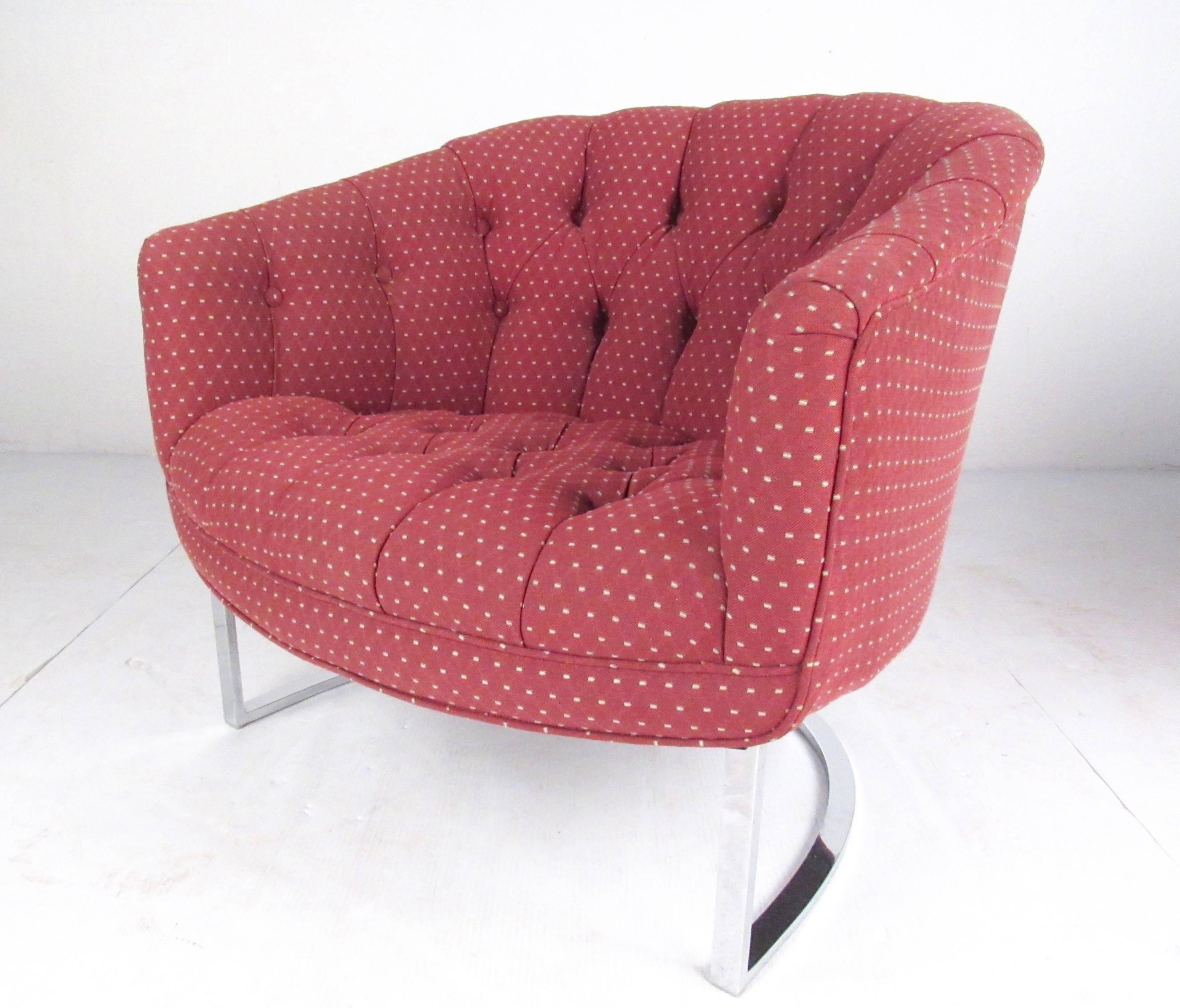 Paire de fauteuils de salon modernes vintage d'après Milo Baughman Bon état - En vente à Brooklyn, NY