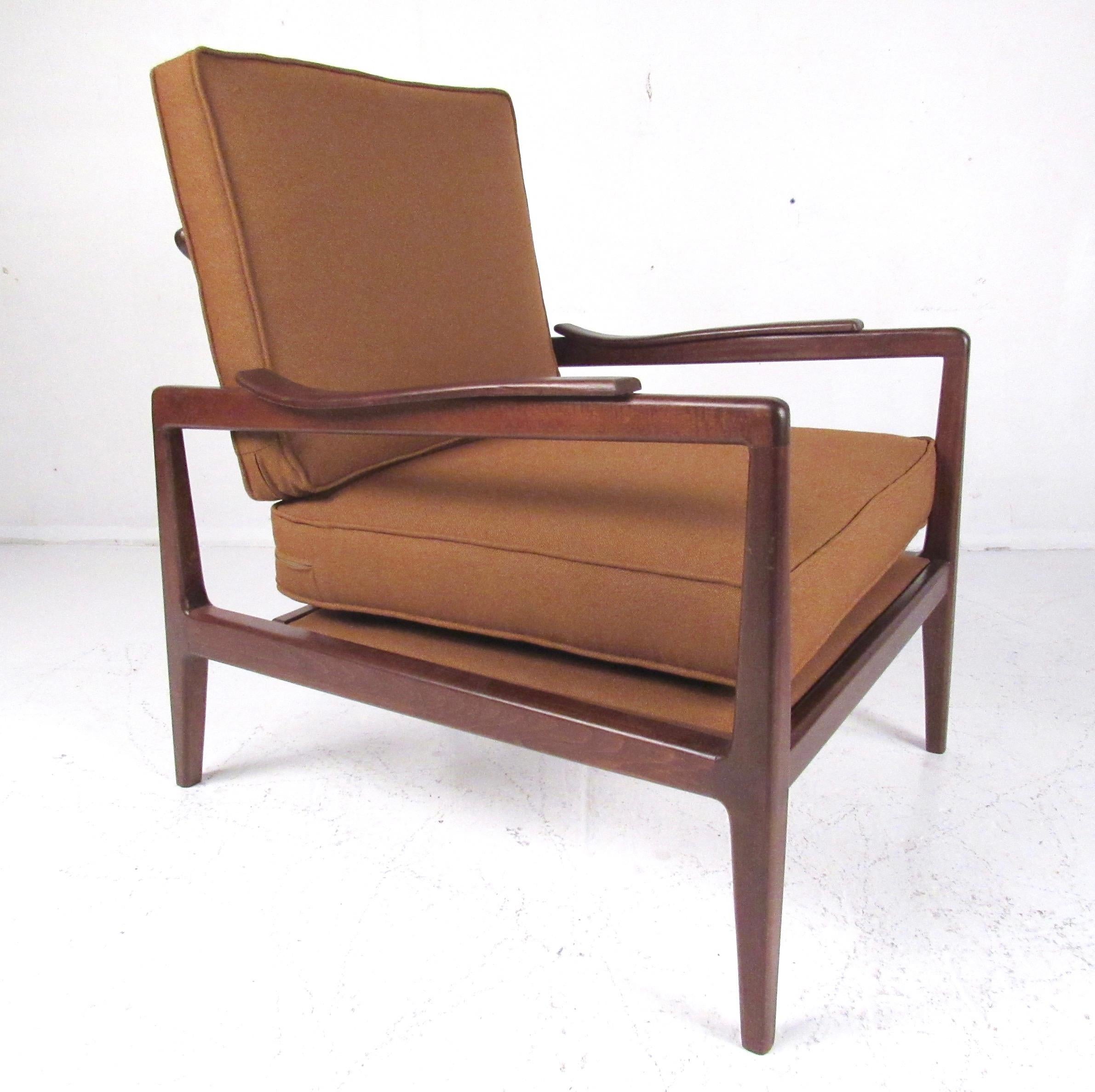 Edmond Spence Designed Walnut Lounge Chairs In Good Condition In Brooklyn, NY