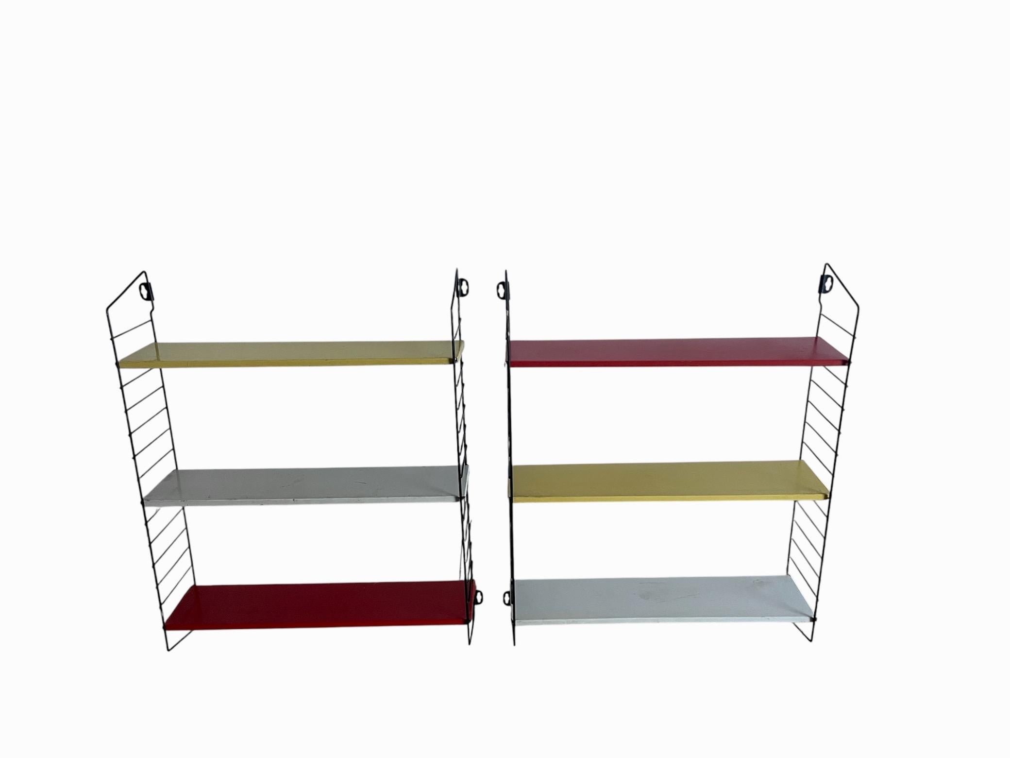 Paar Vintage Mehrfarbige Tomado Taschenwandregale von Adriaan Dekker, Holland im Angebot 2