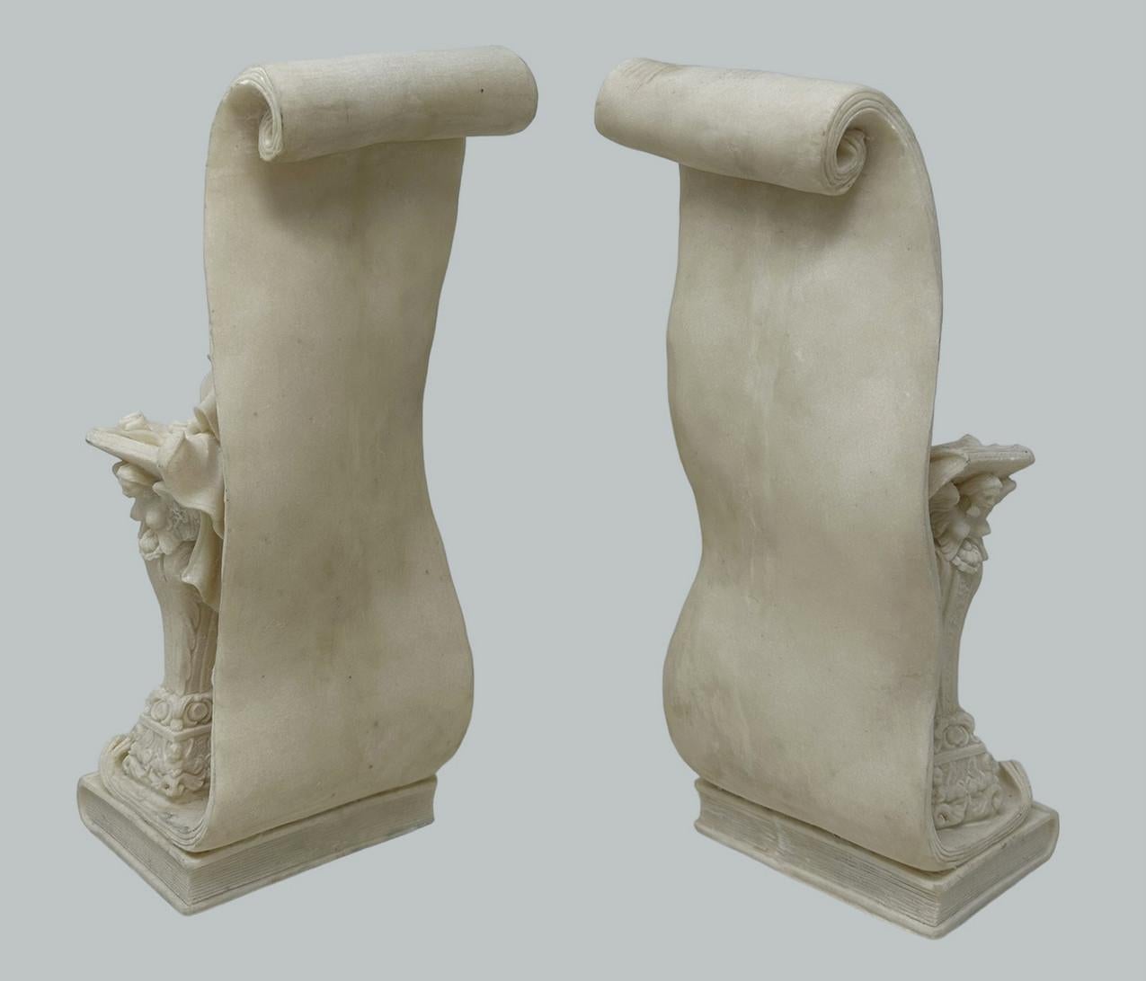 Paire de sculpteurs musiciens masculins d'antiquités serre-livres Wolfgang Amadeus Mozart en vente 2