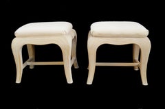 Pareja de taburetes vintage de caña de lápiz Reposapiés Otomanas Palm Beach Regency Coastal