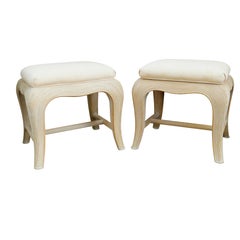 Pareja de taburetes vintage de caña de lápiz Reposapiés Otomanas Palm Beach Regency Coastal