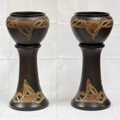 Coppia di fioriere Roseville Pottery d'epoca su supporto