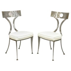 Paar Vintage Shaver Howard Beistellstühle aus gebürstetem Stahl und Metall im modernen Regency-Stil