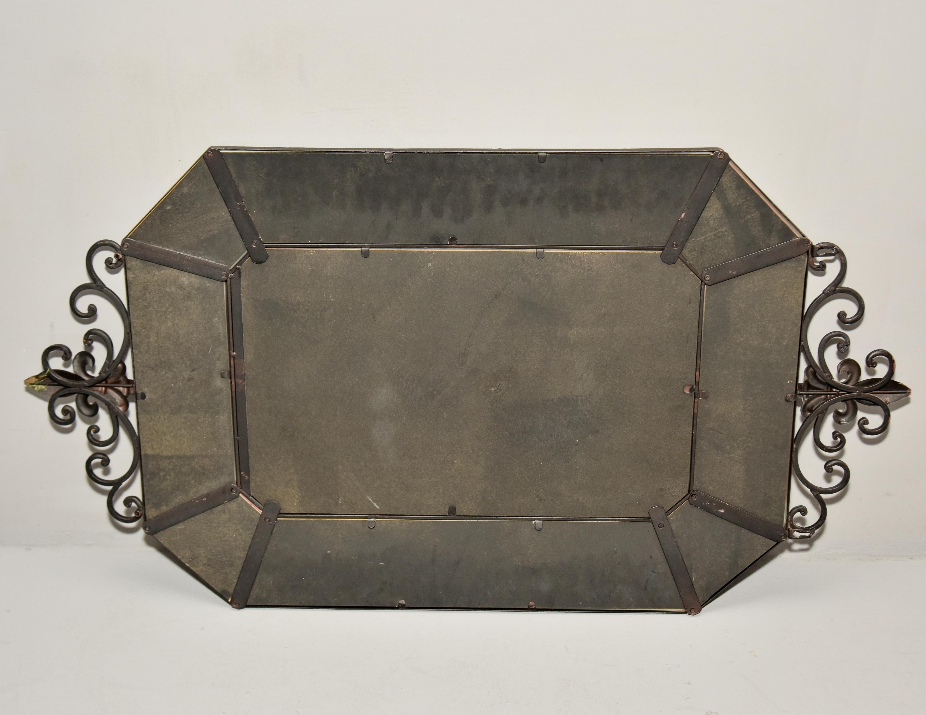 Pair Vintage Spanisch Eisen gerahmt Spiegel mit dekorativen Details gemalt im Angebot 6