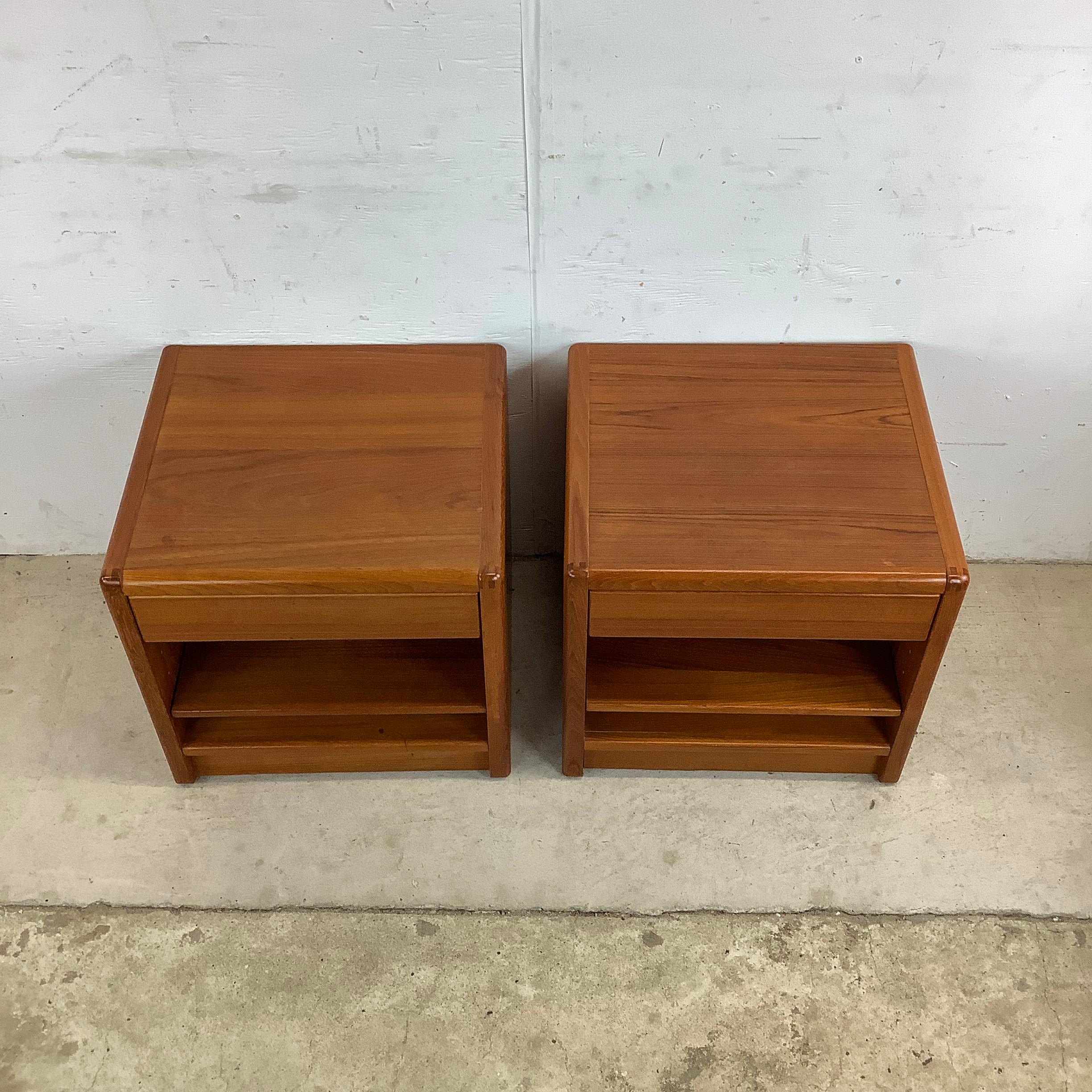 Scandinavian Modern Pair Vintage Teak Nightstands by D-Scan