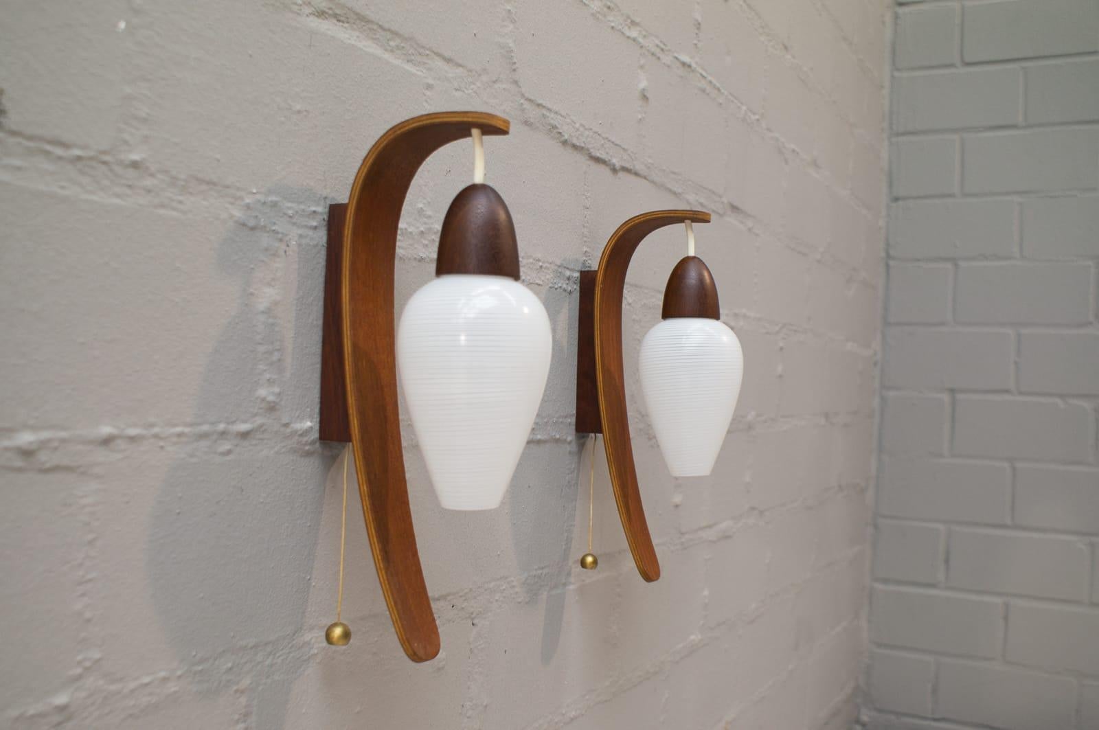 Vintage Teak Wall Lamps, Uno & Östen Kristiansson for Luxus Vittsjö 1960s, Pair In Good Condition In Nürnberg, Bayern